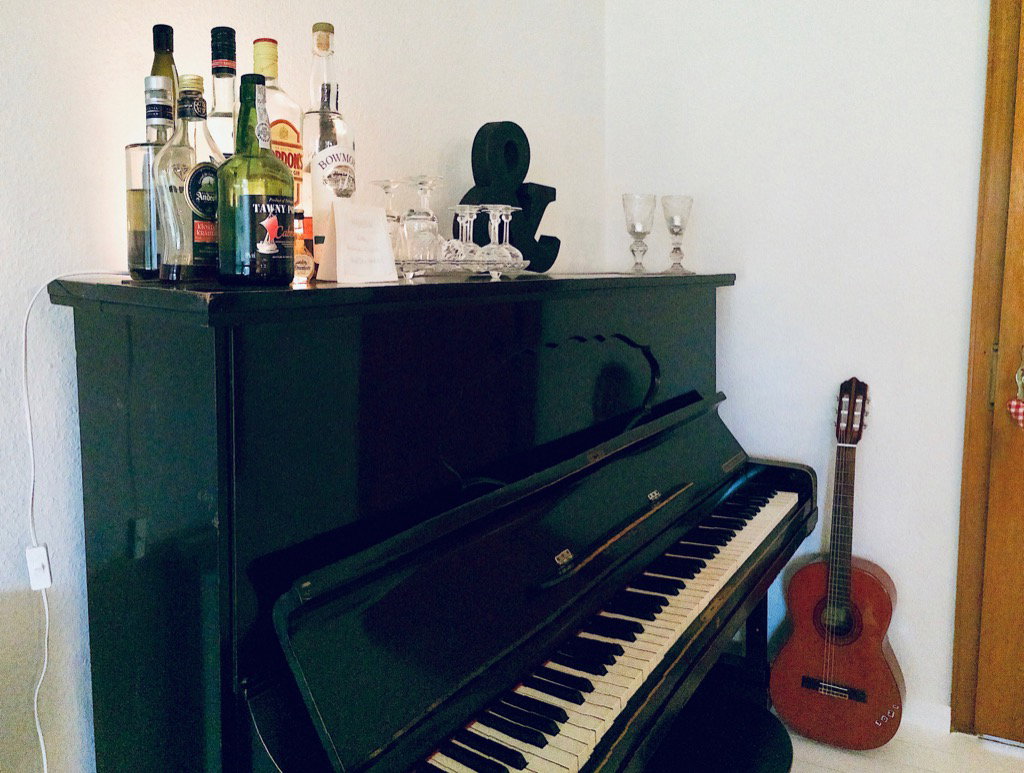 - image: 11