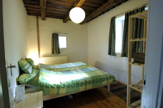 - image: 11
