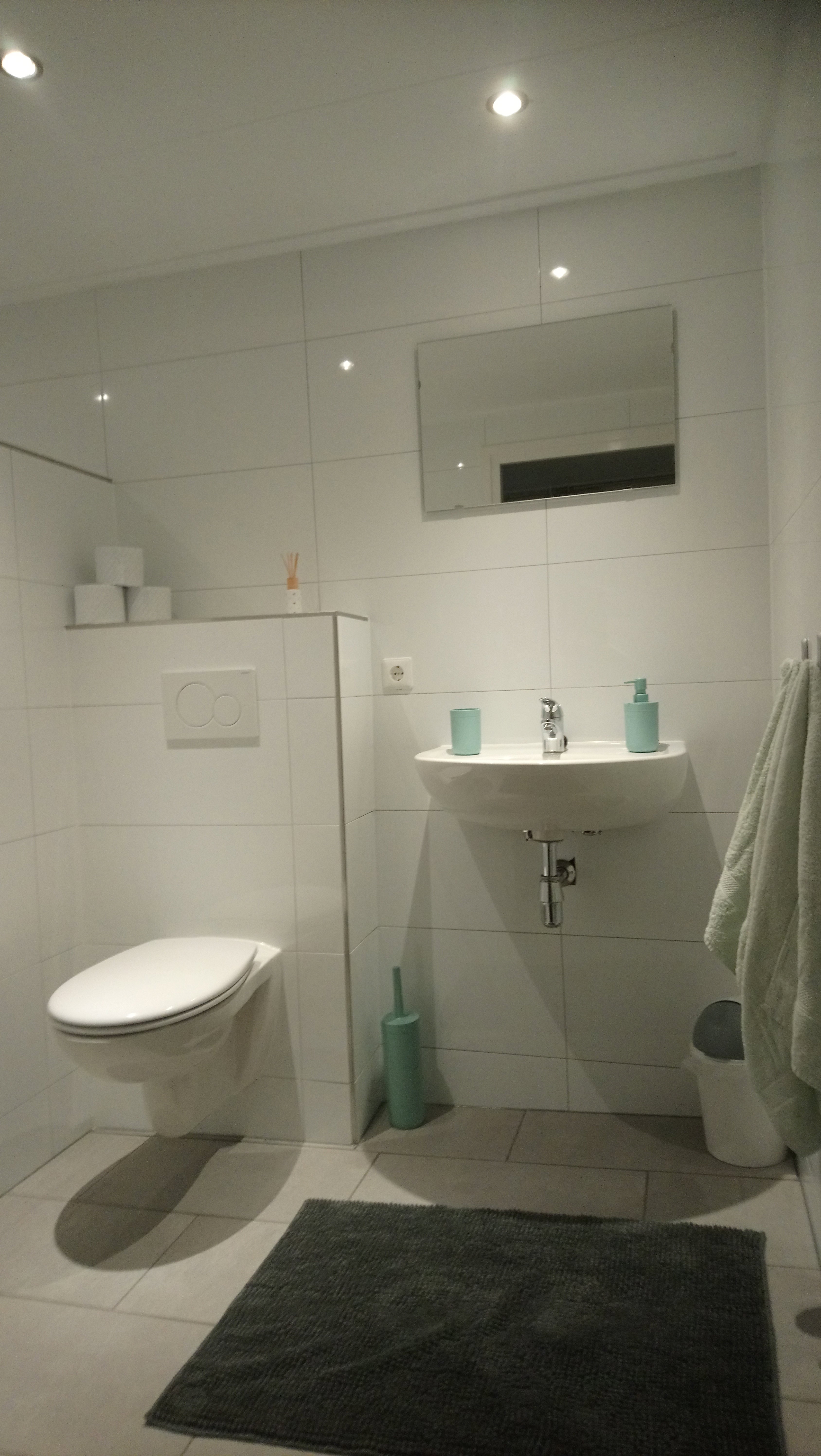 - image: 11