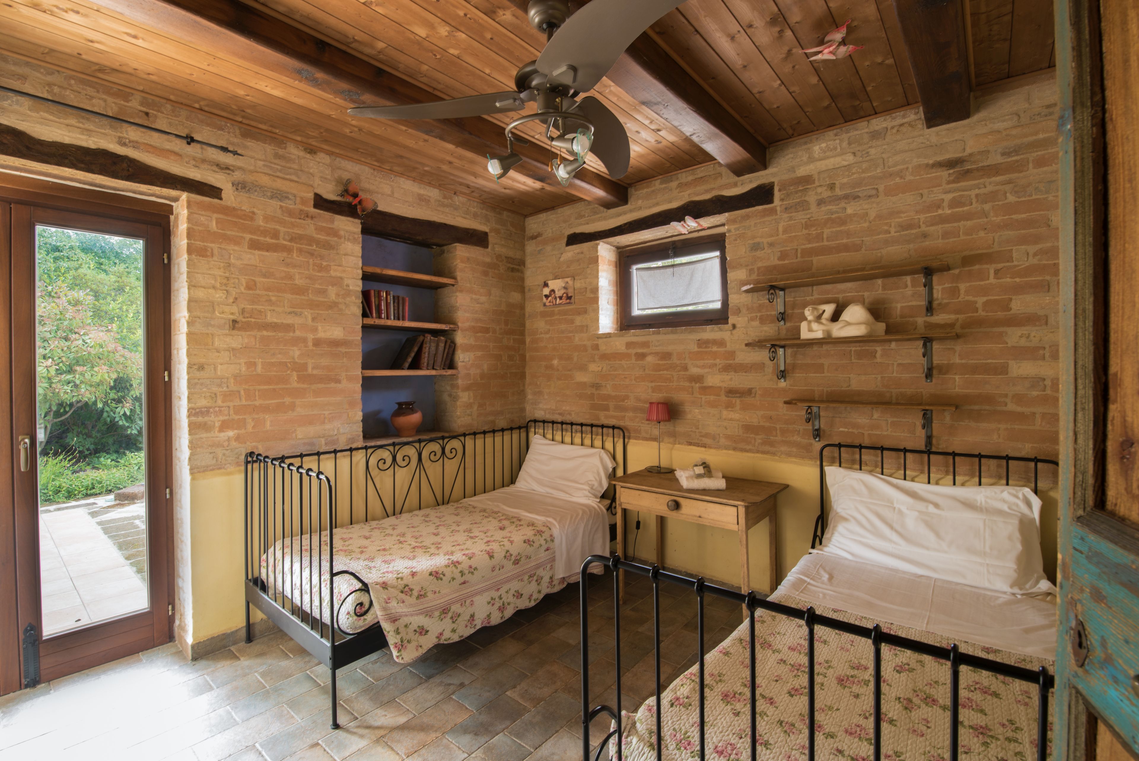 - image: 24