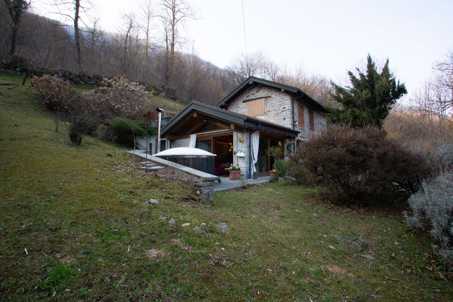 - image: 54