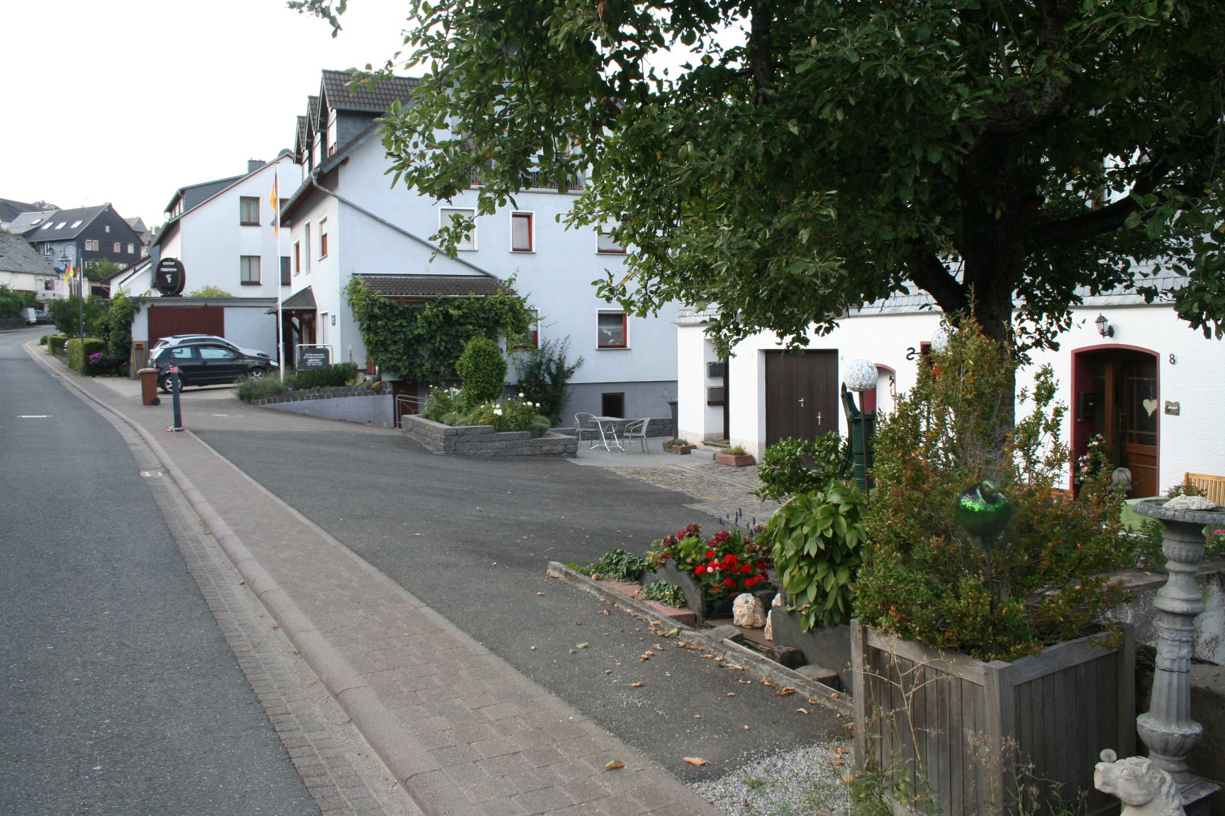 - image: 20