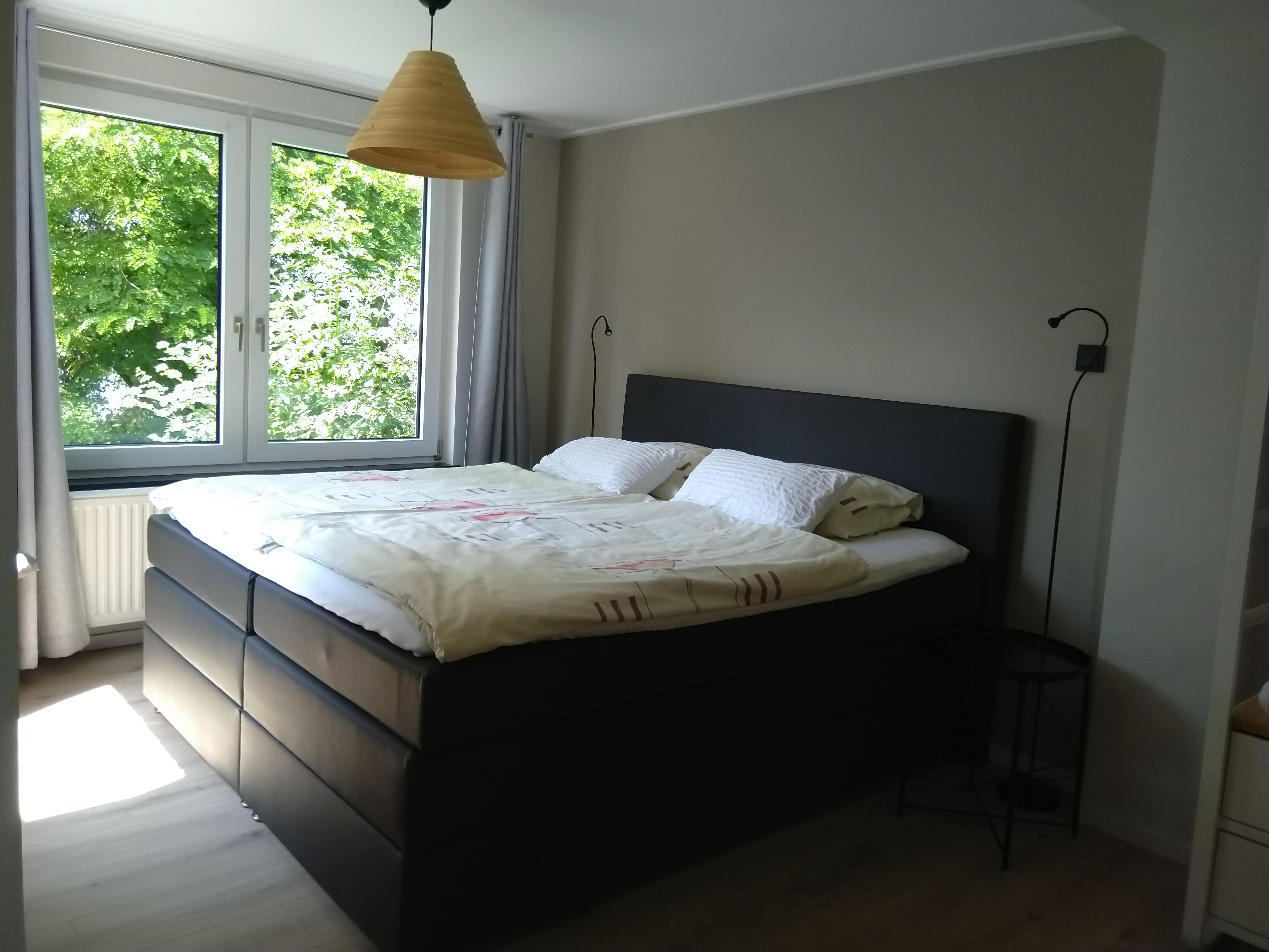 - image: 21