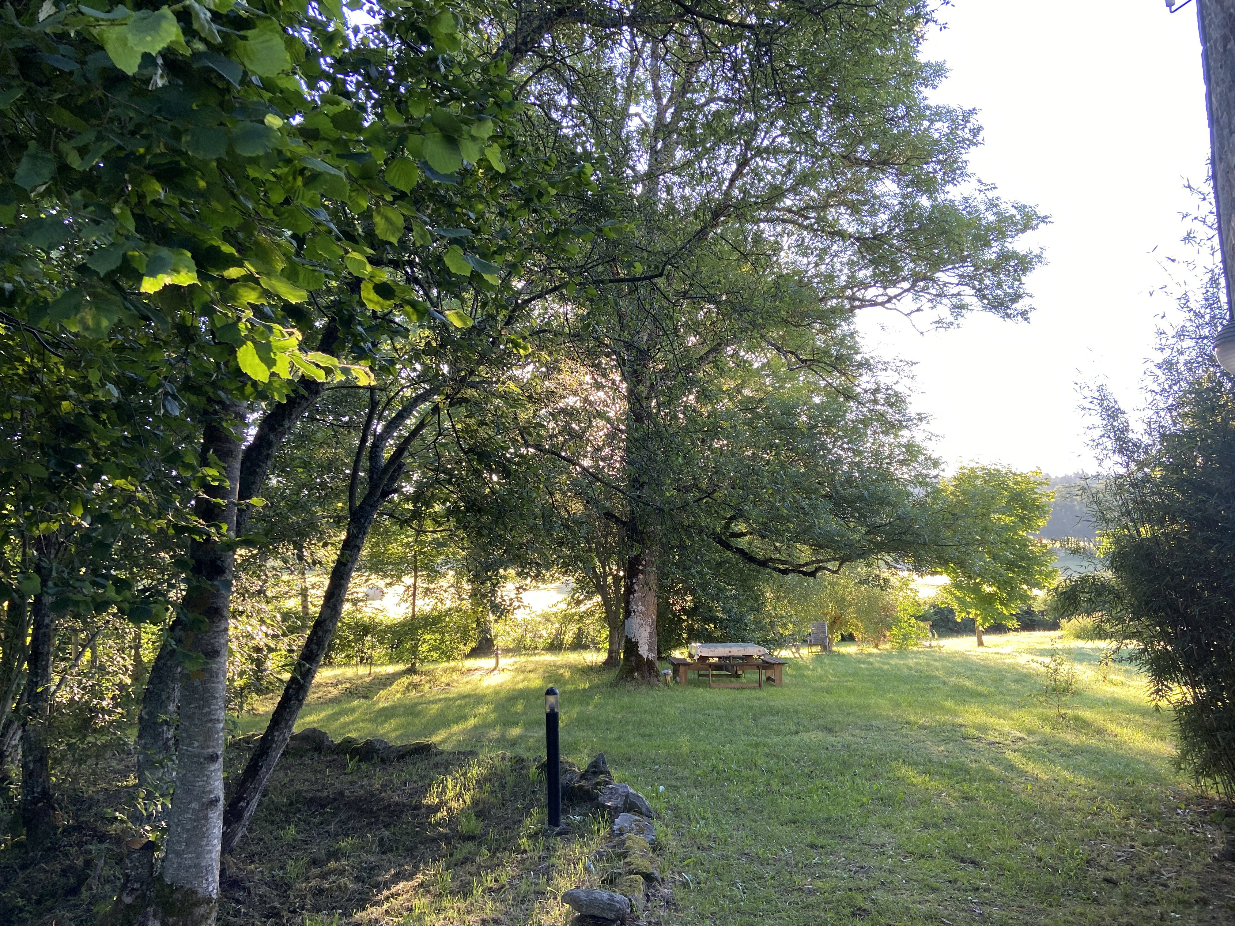 Naturhäuschen in Tralaigues