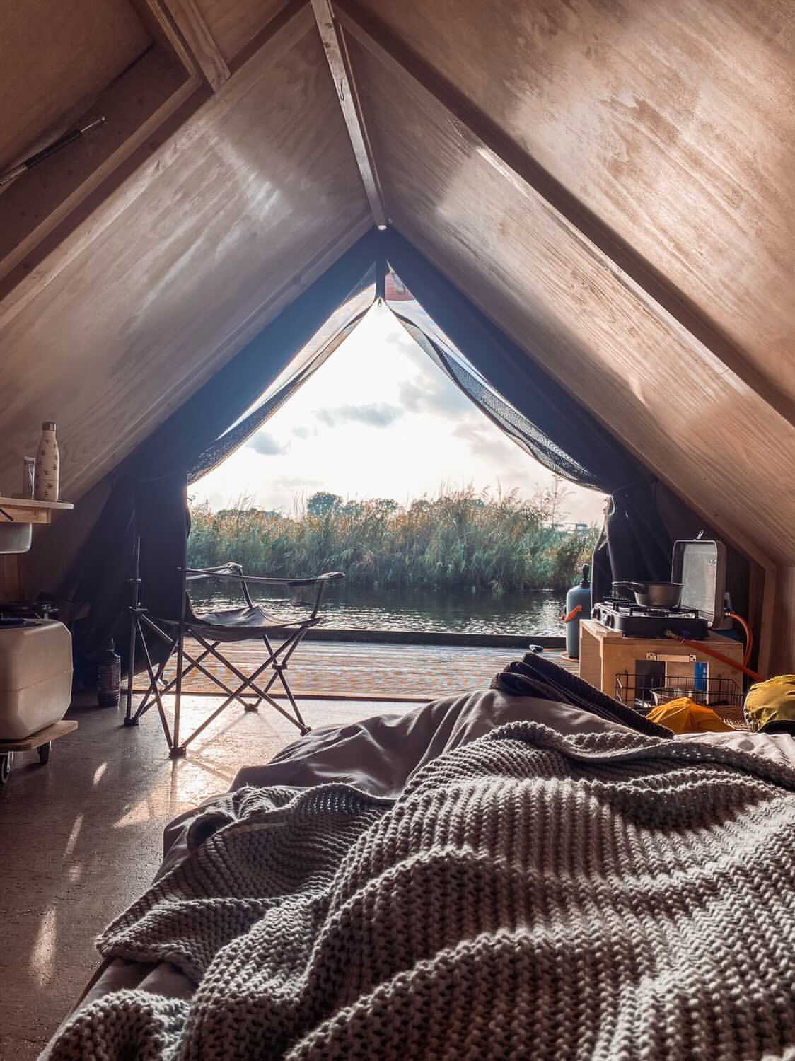 - image: 54