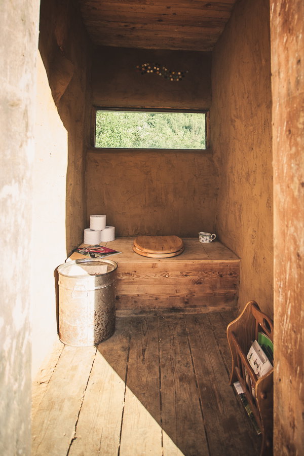 - image: 11