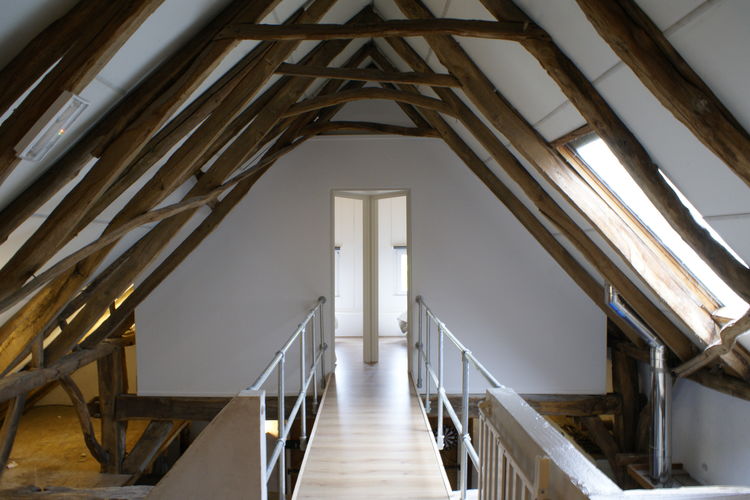 - image: 11