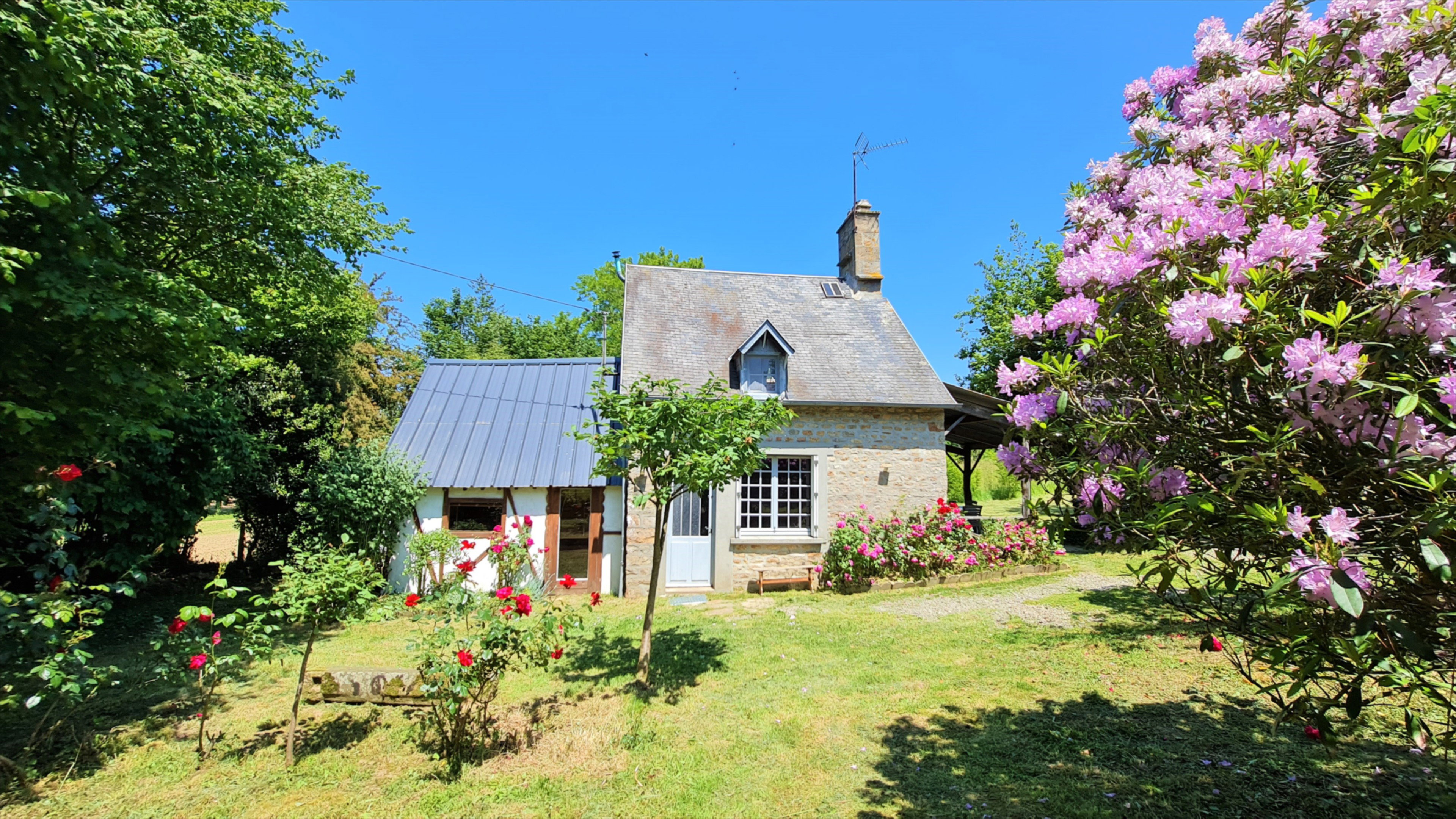 Casa nella natura a Le Mesnil-Gilbert