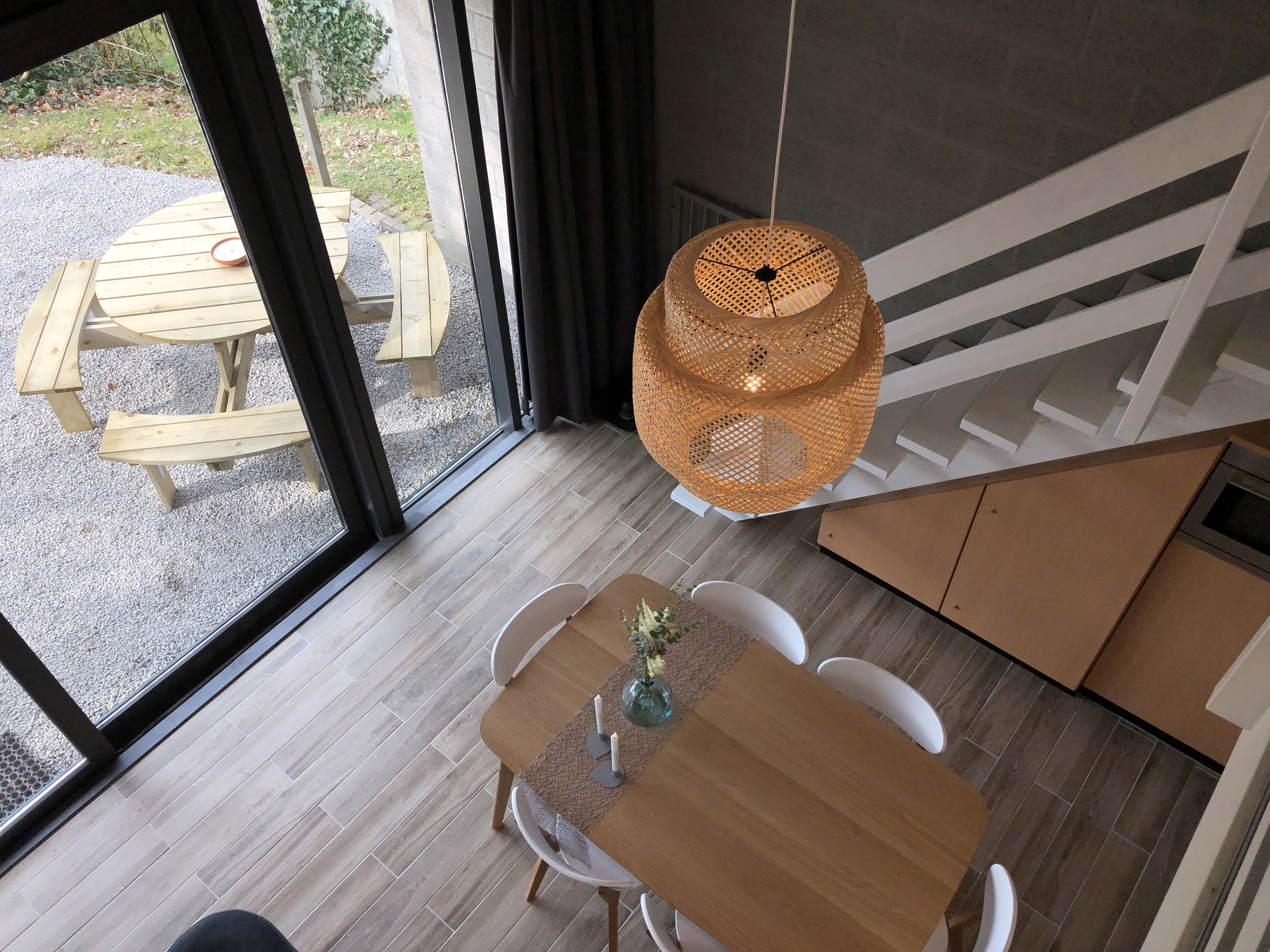 - image: 11