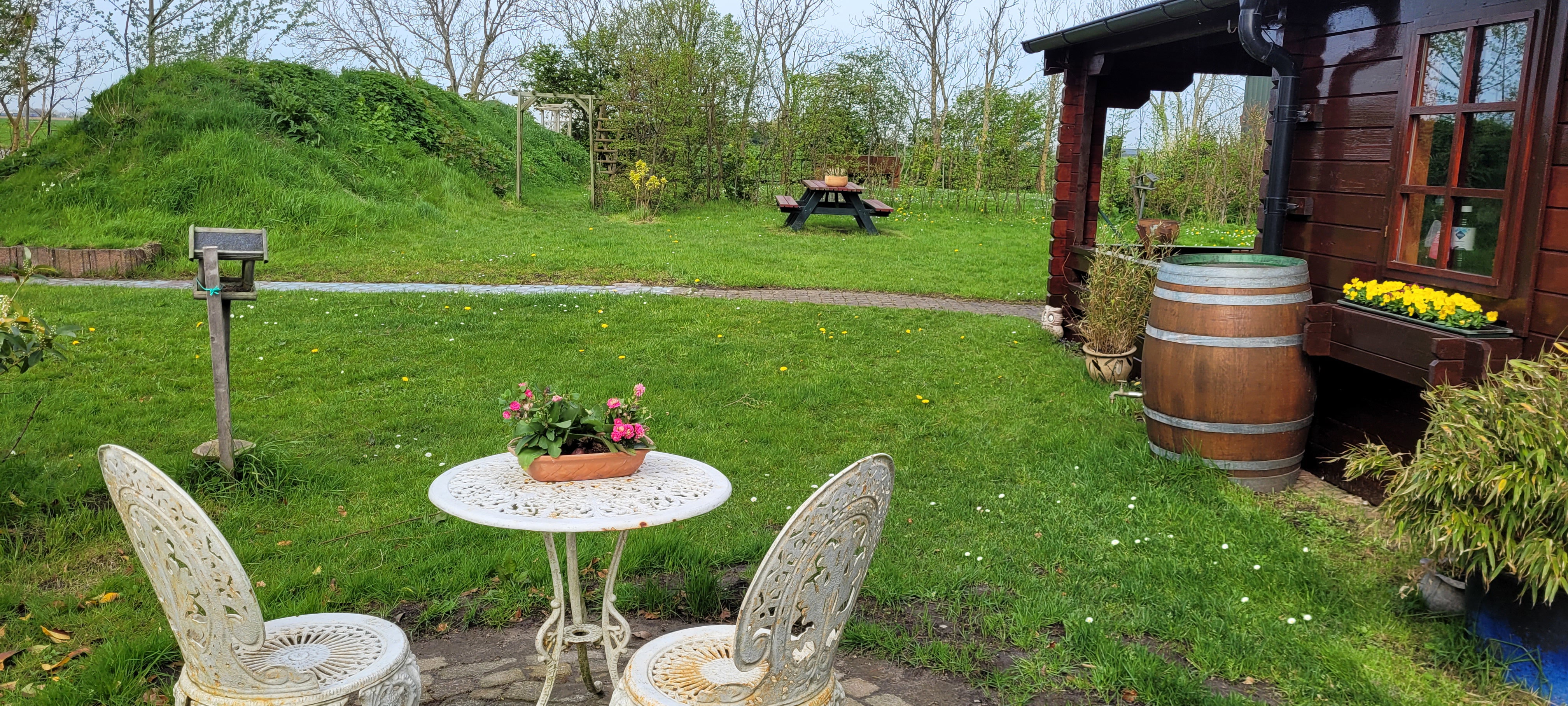 Naturhäuschen in Hallum