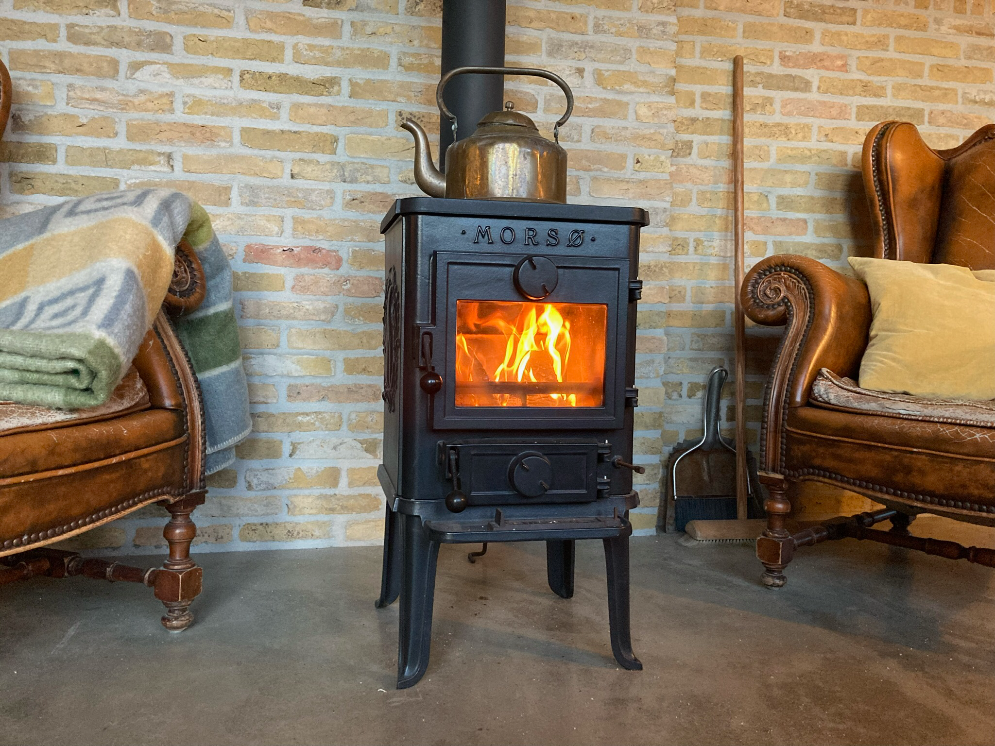 - image: 14