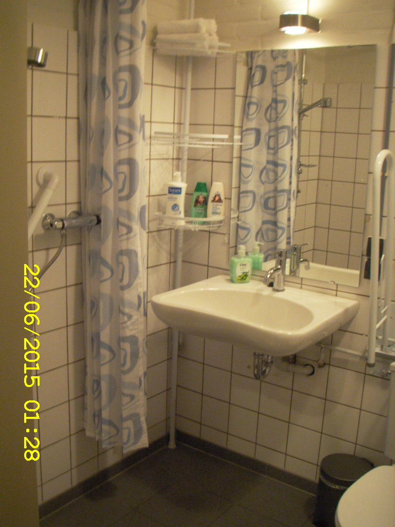 - image: 25
