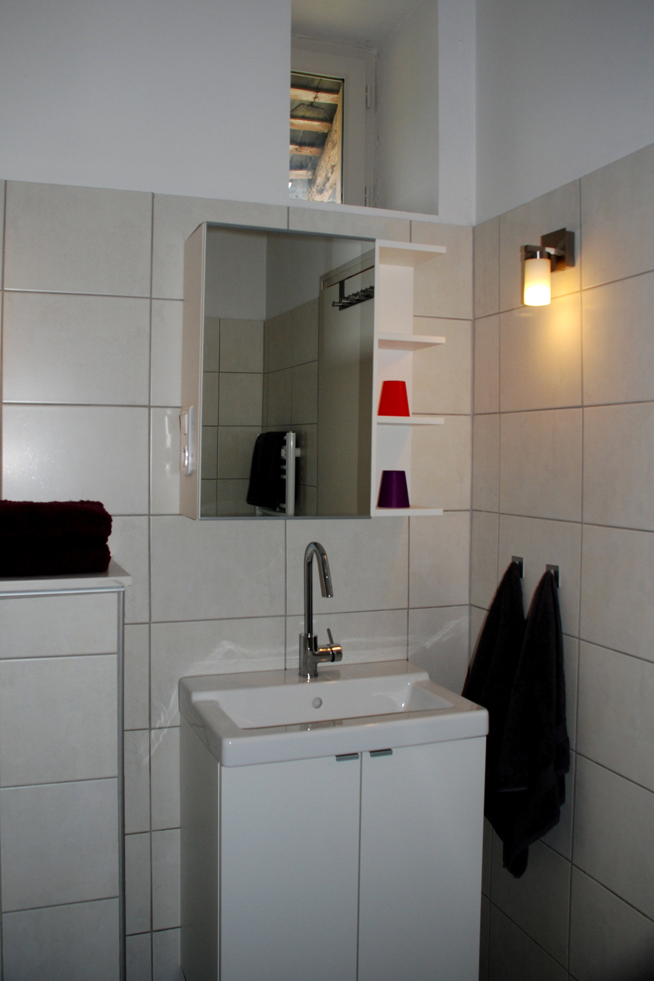 - image: 11