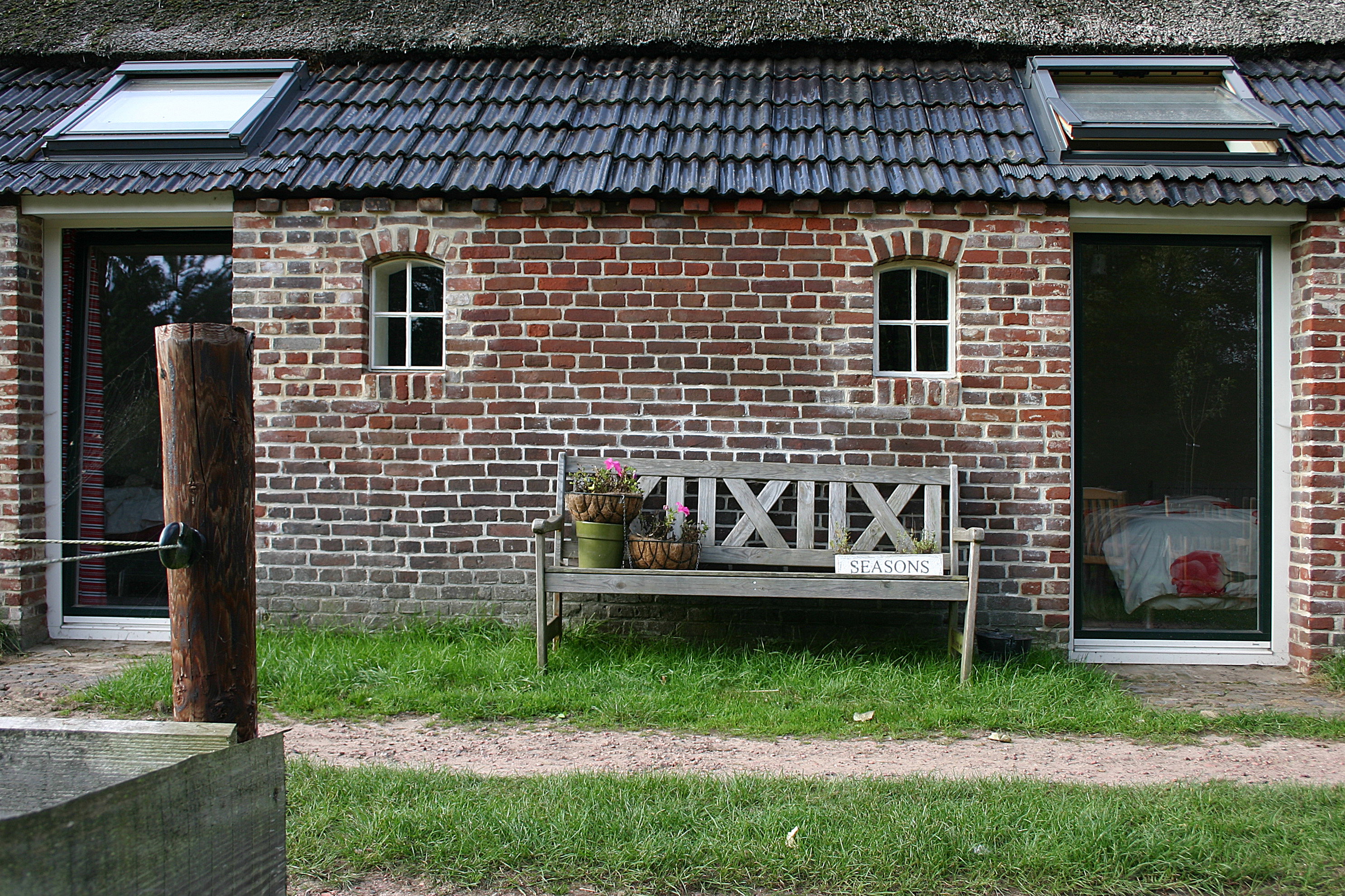 - image: 23