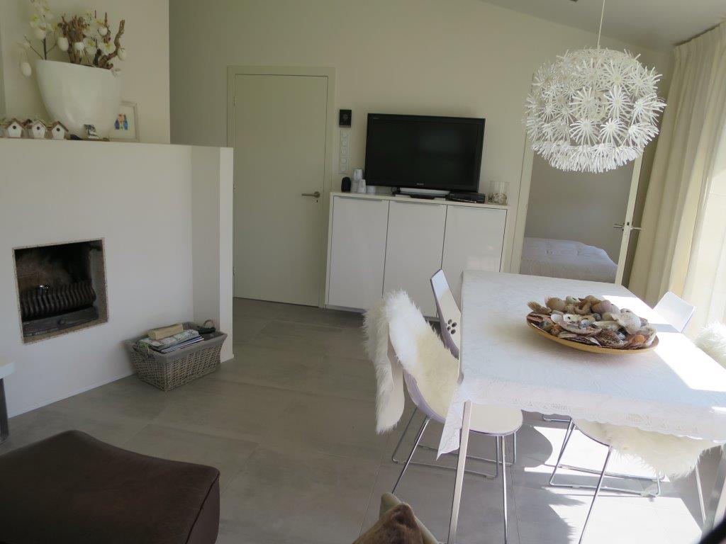 - image: 4