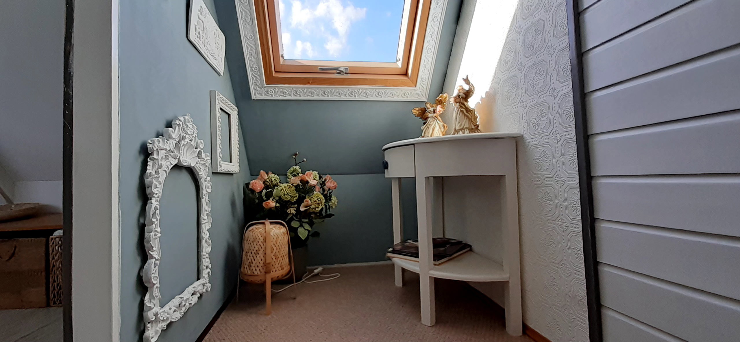 - image: 23