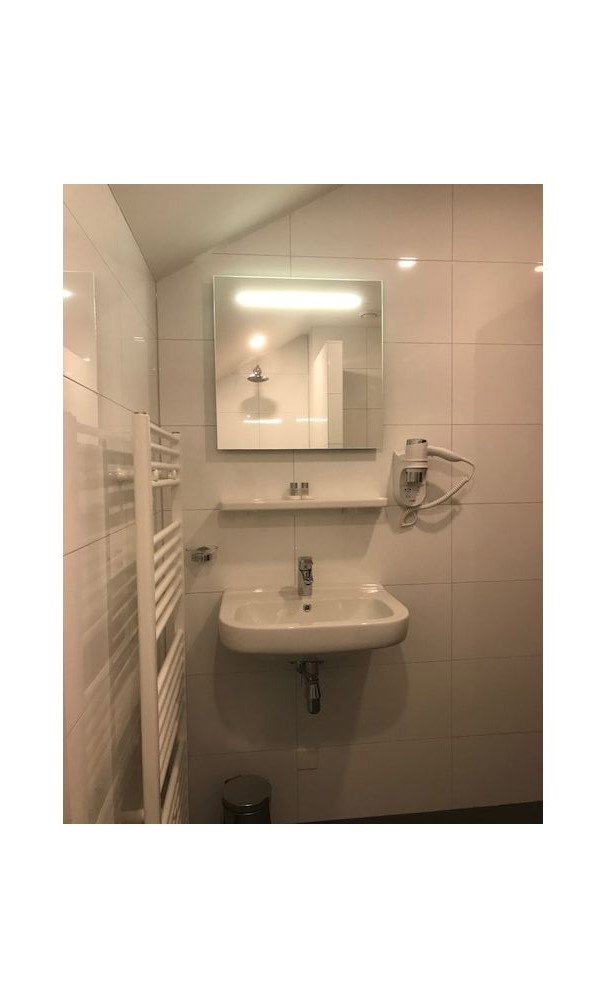 - image: 29