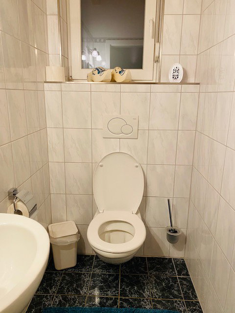 - image: 24