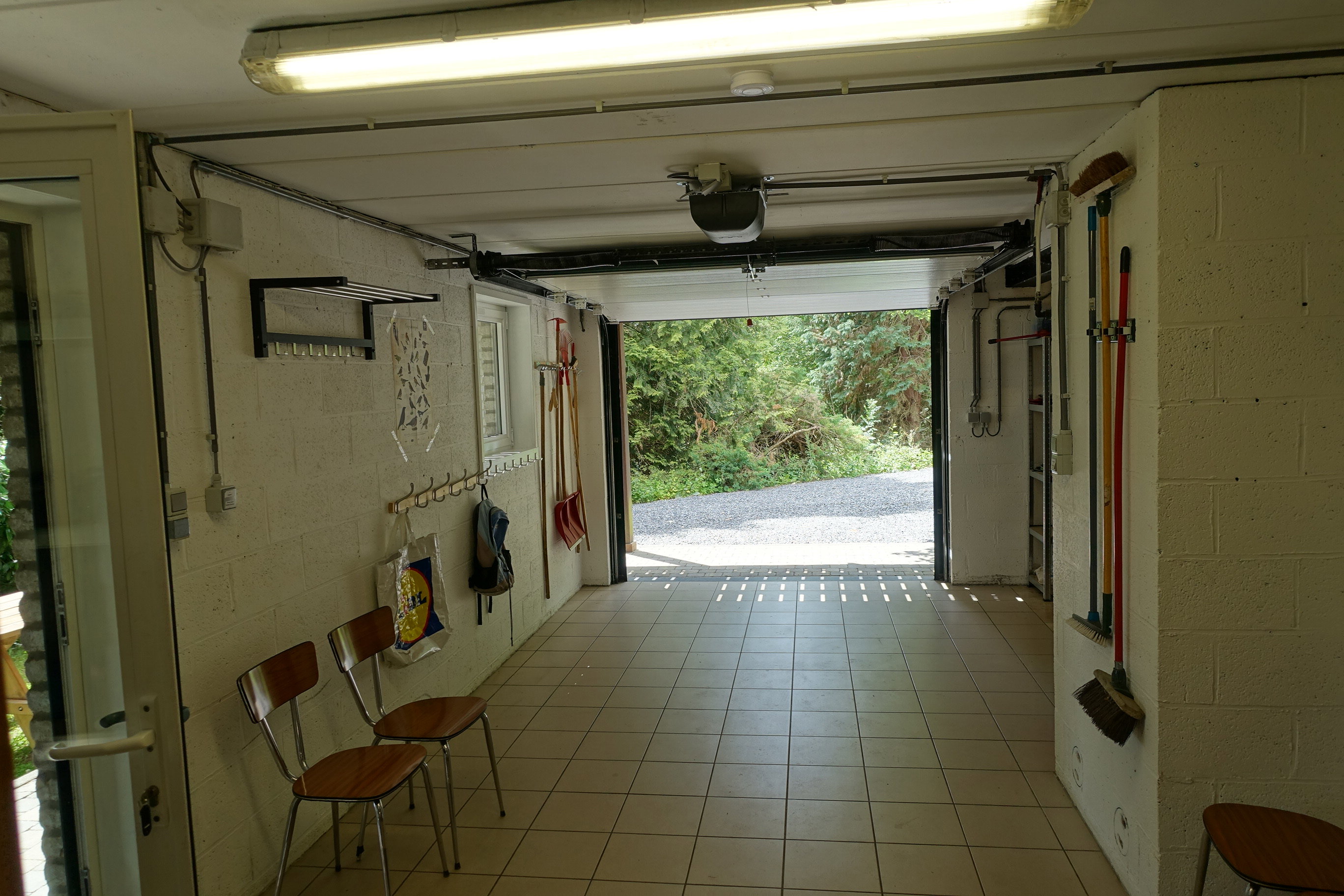 - image: 48