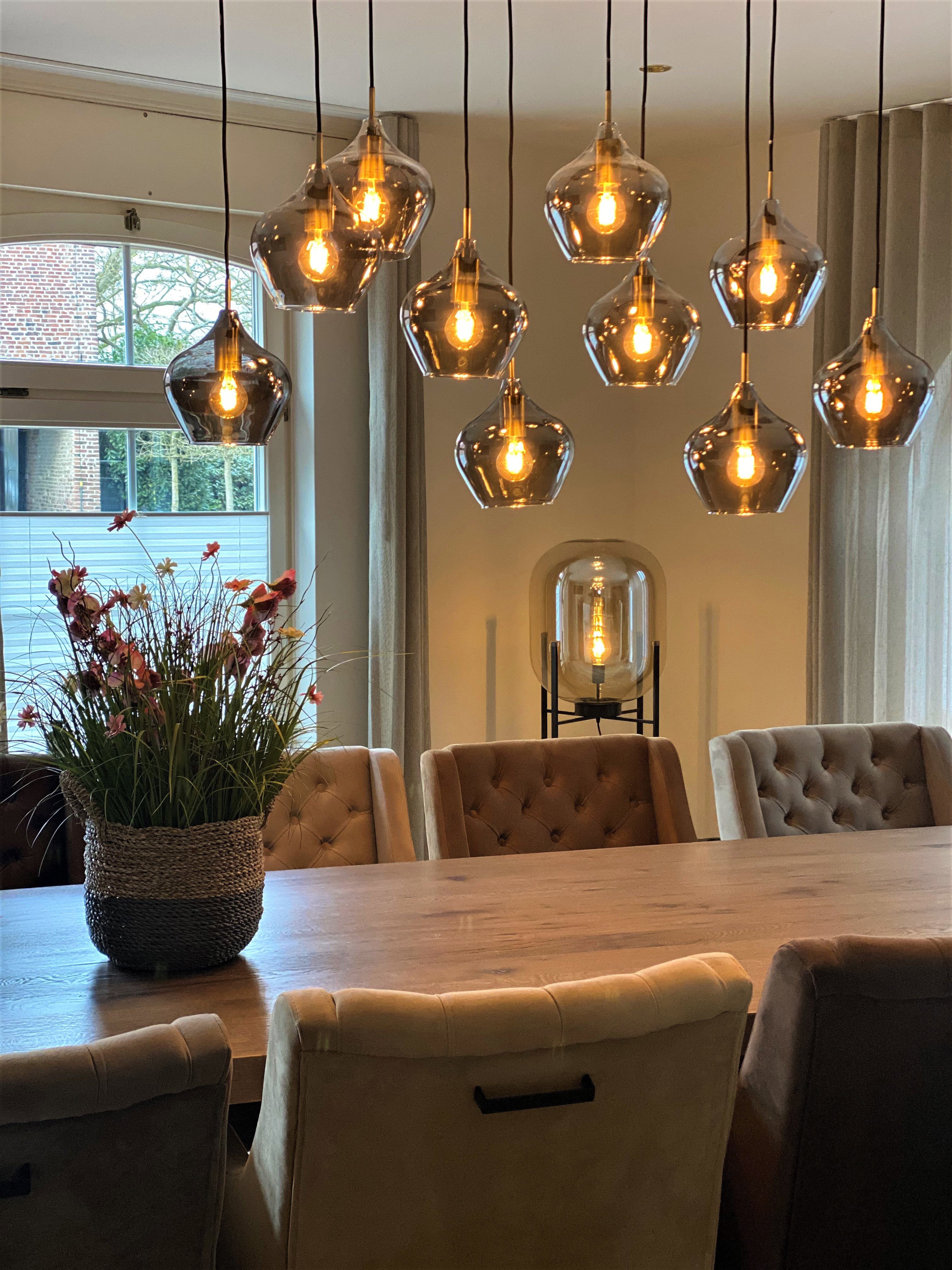 - image: 17