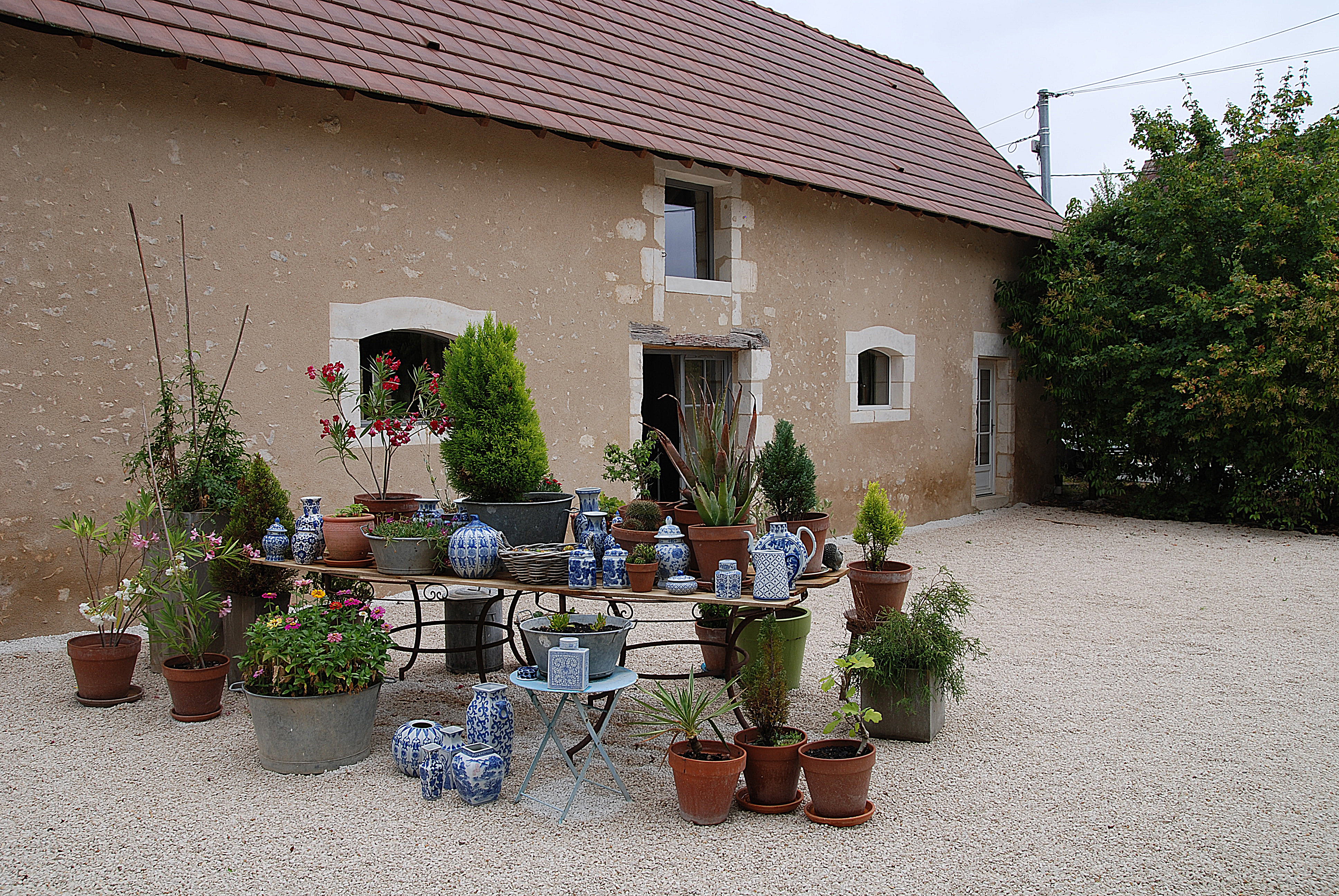 - image: 22