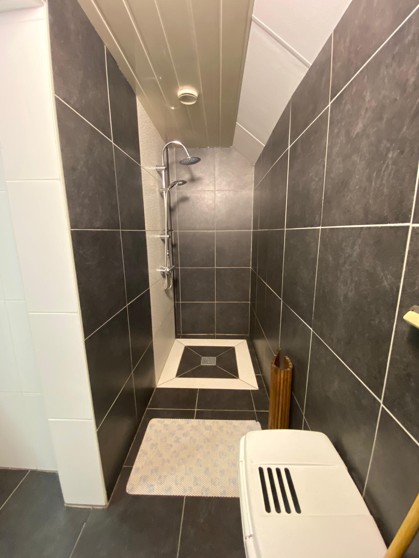 - image: 21