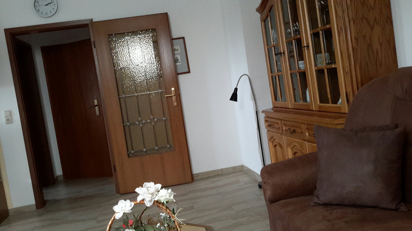 - image: 12