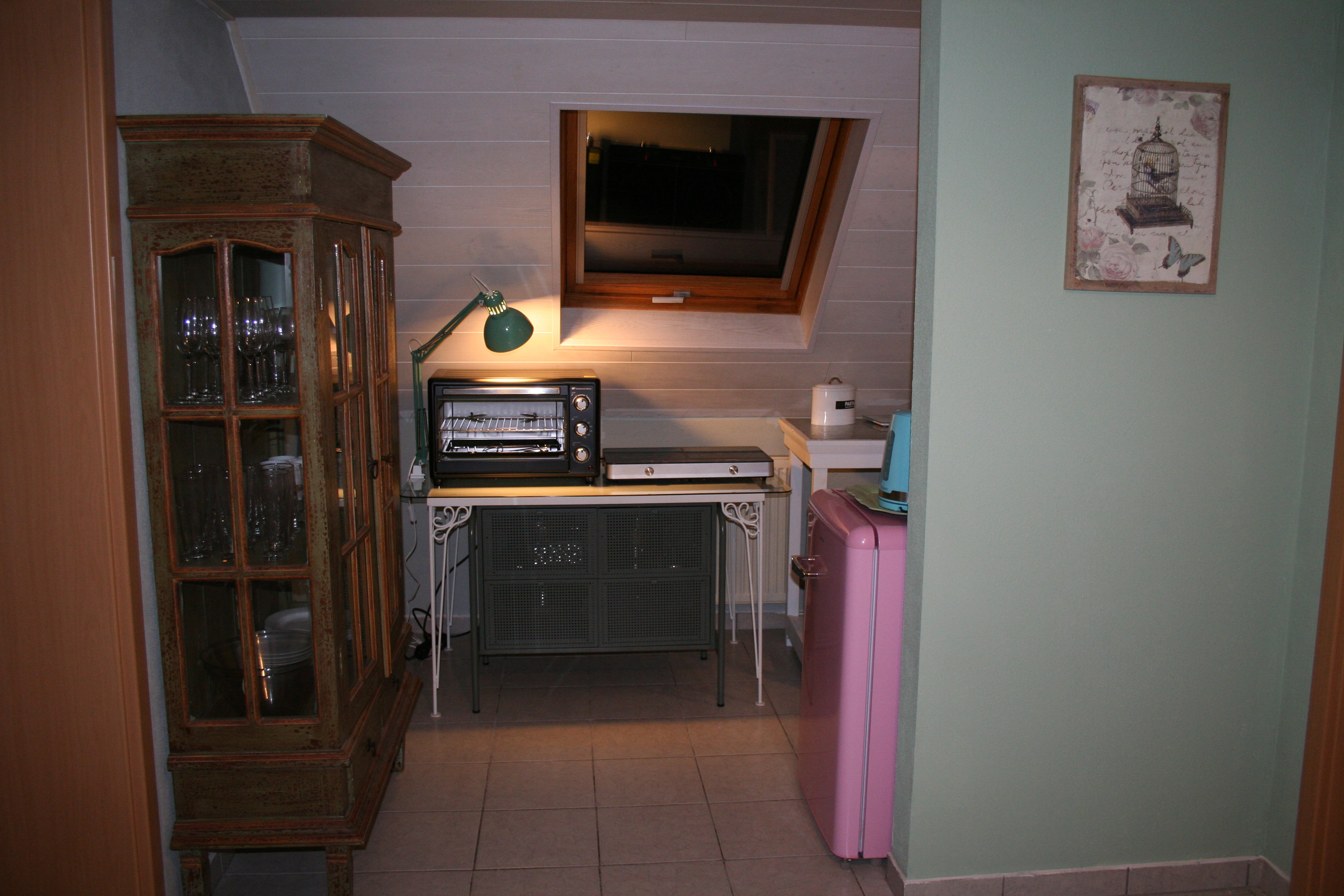 - image: 7
