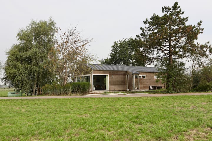 Naturhäuschen in Broek in Waterland