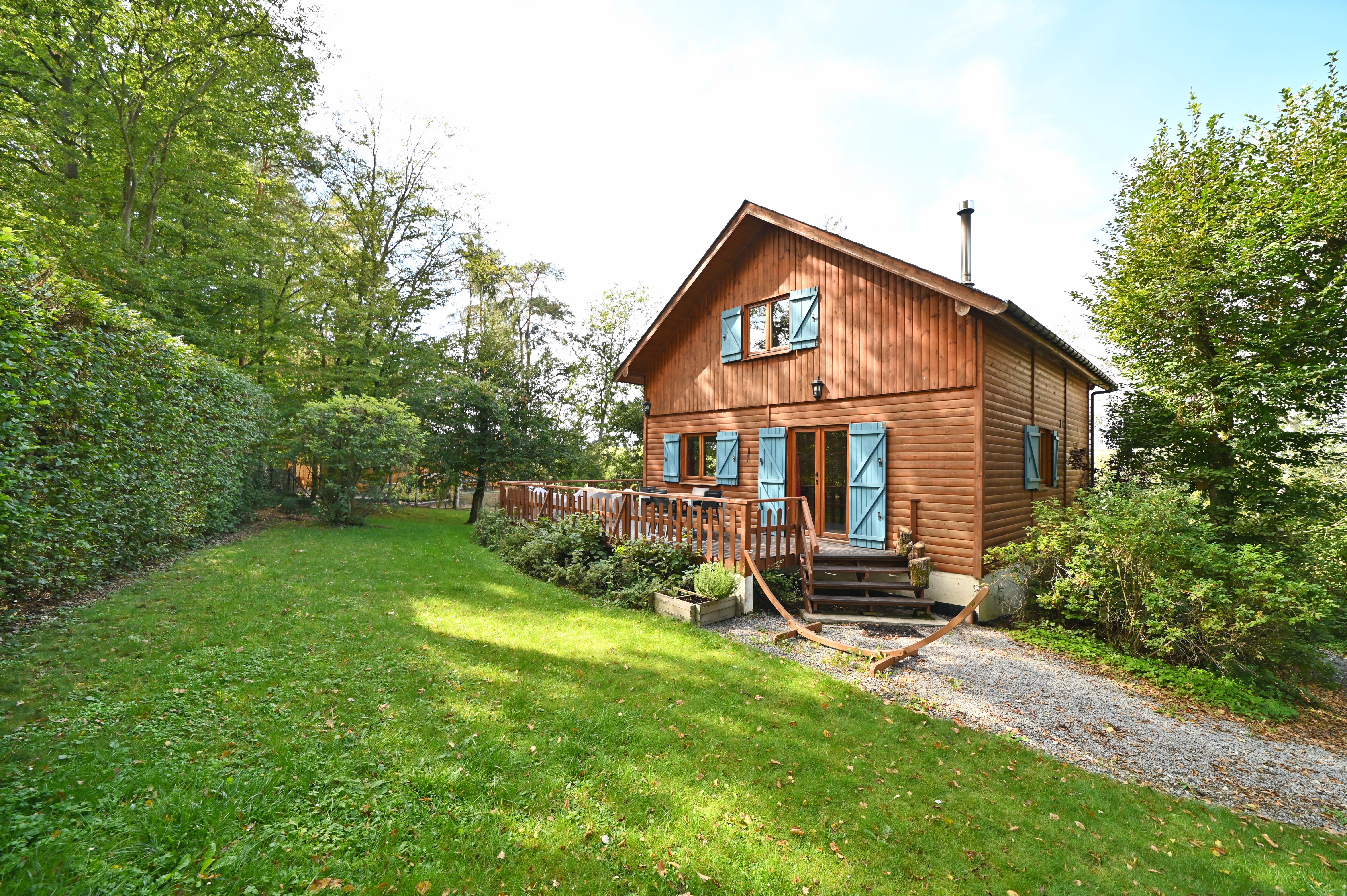 Naturhäuschen in Biron