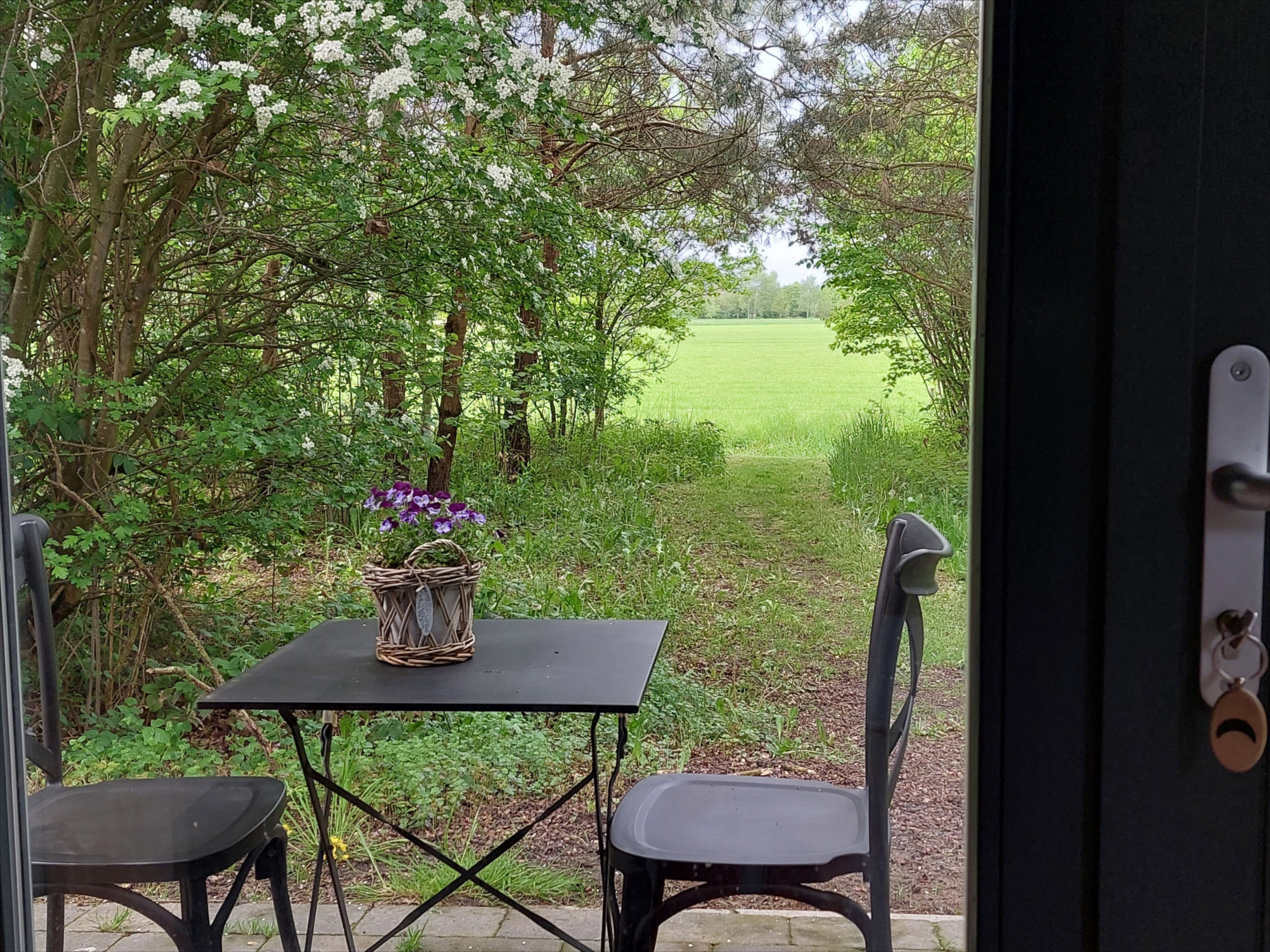 Naturhäuschen in Tonden