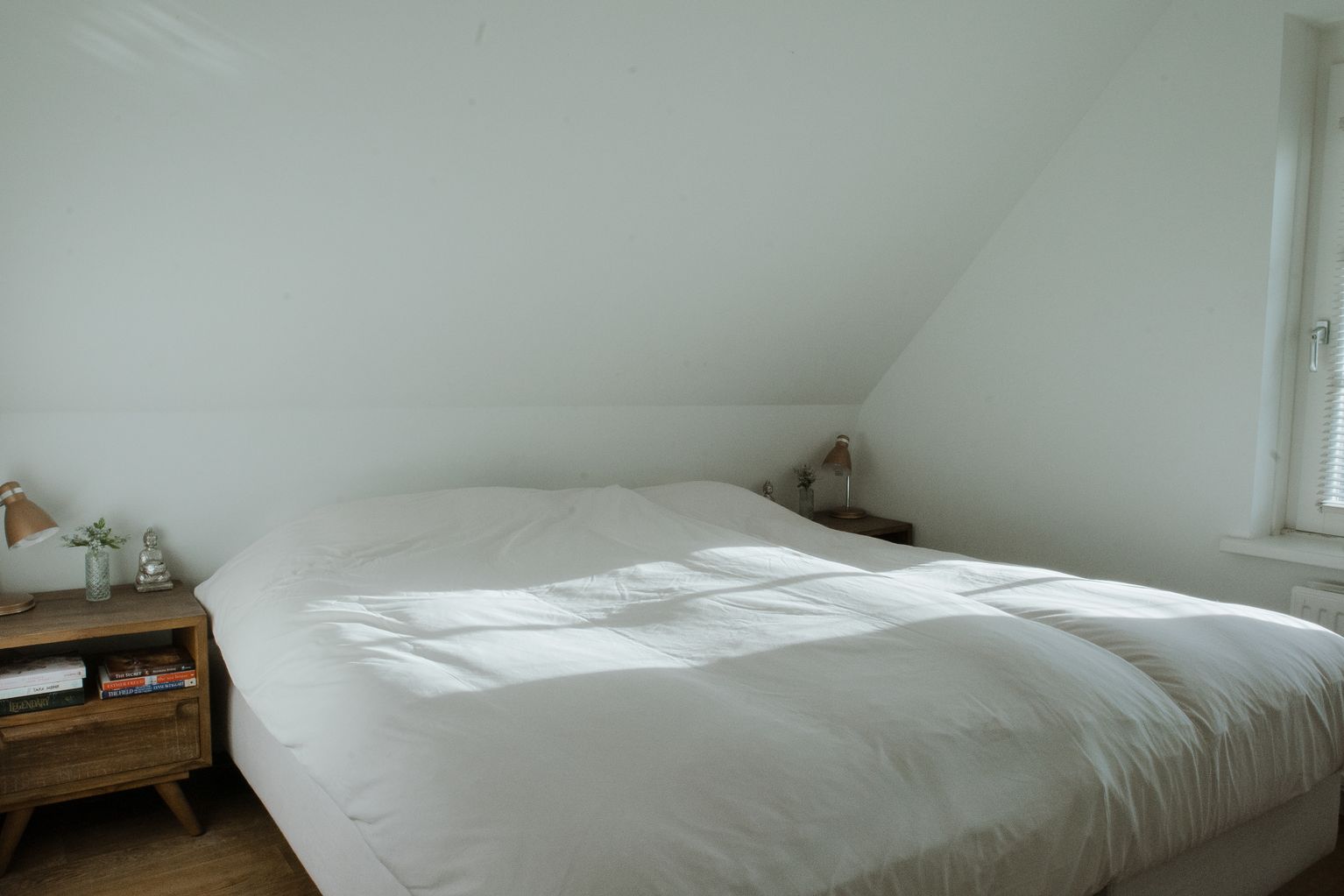 - image: 11