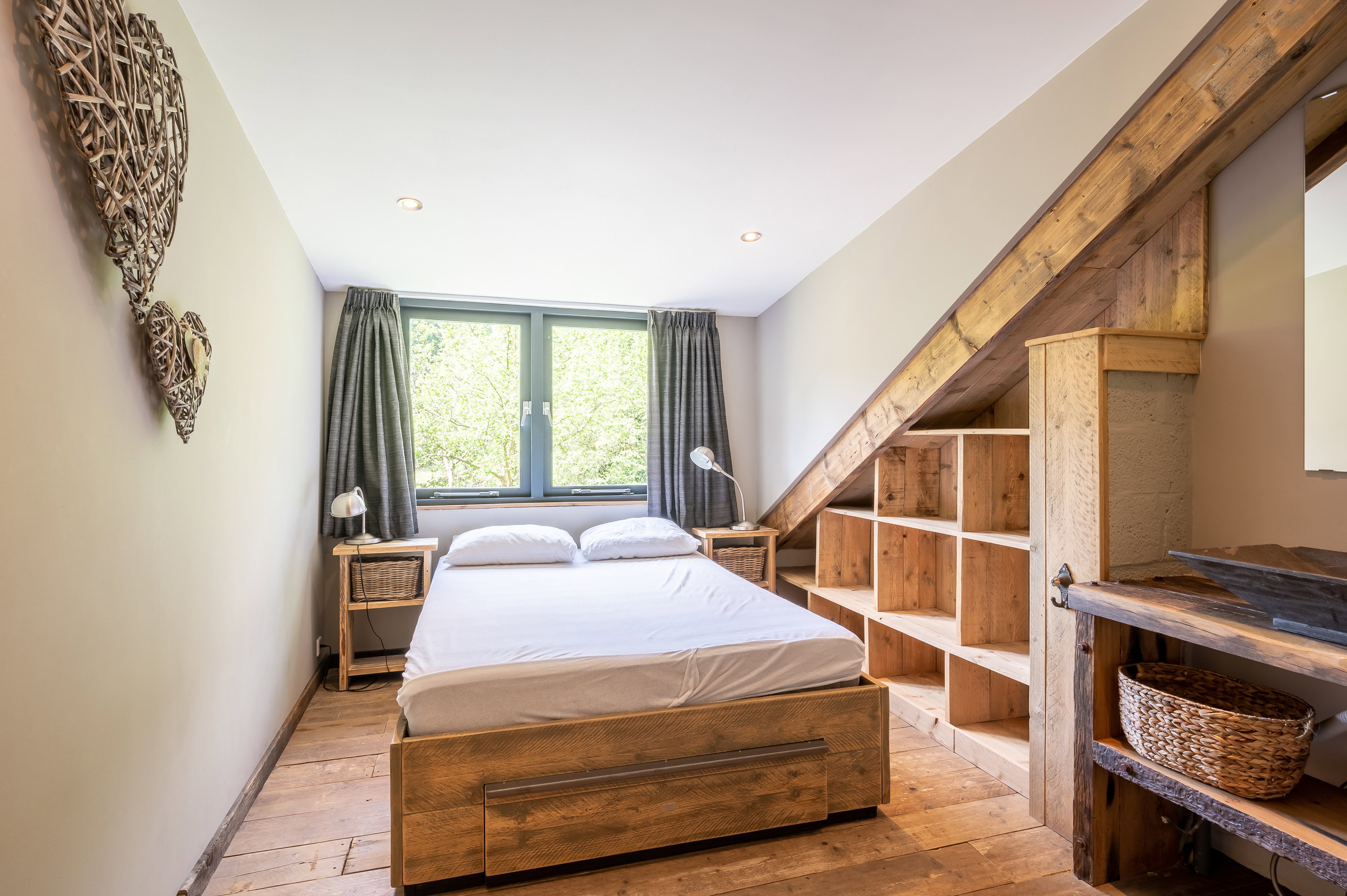 - image: 60
