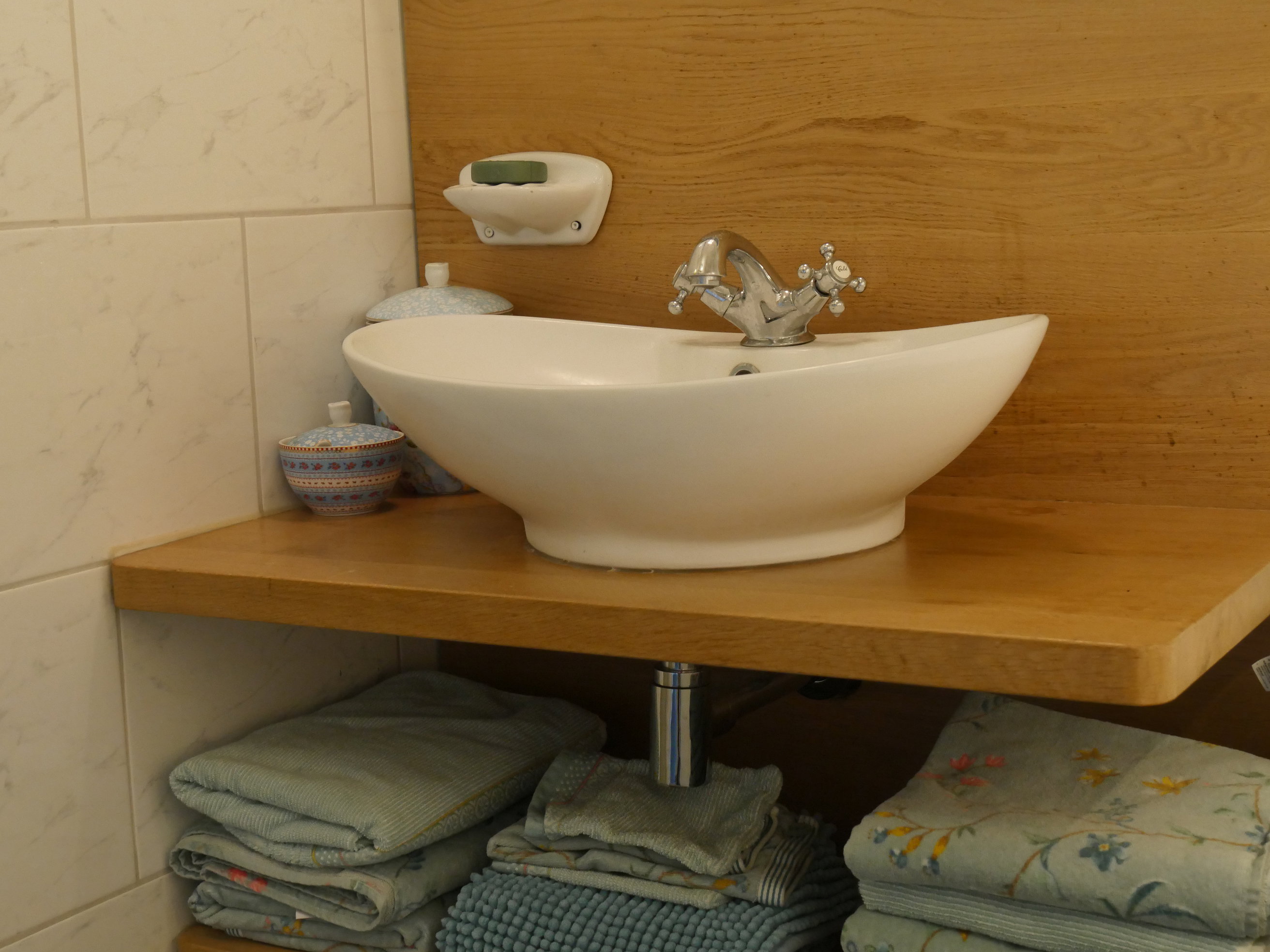 - image: 27