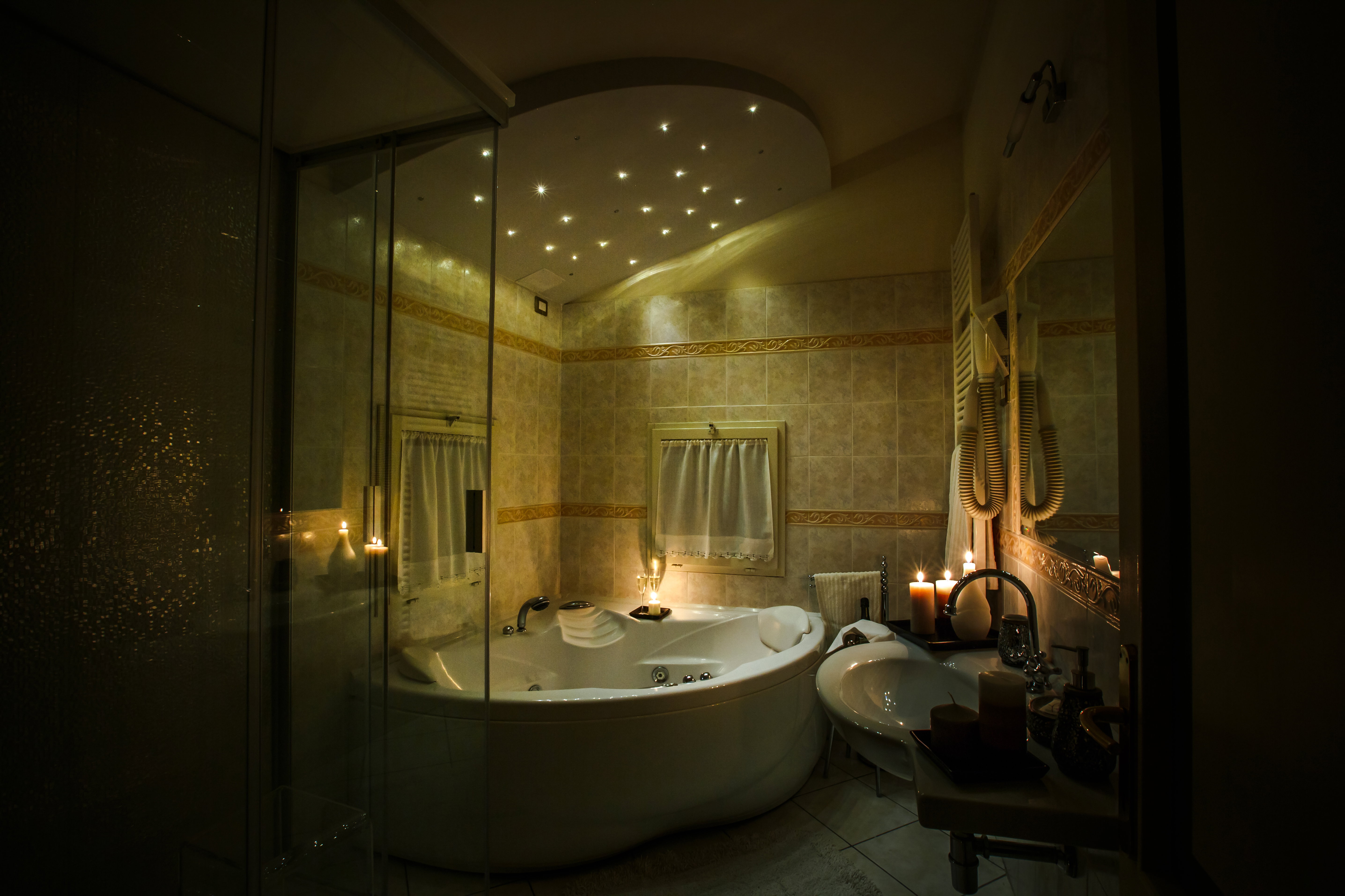 - image: 12