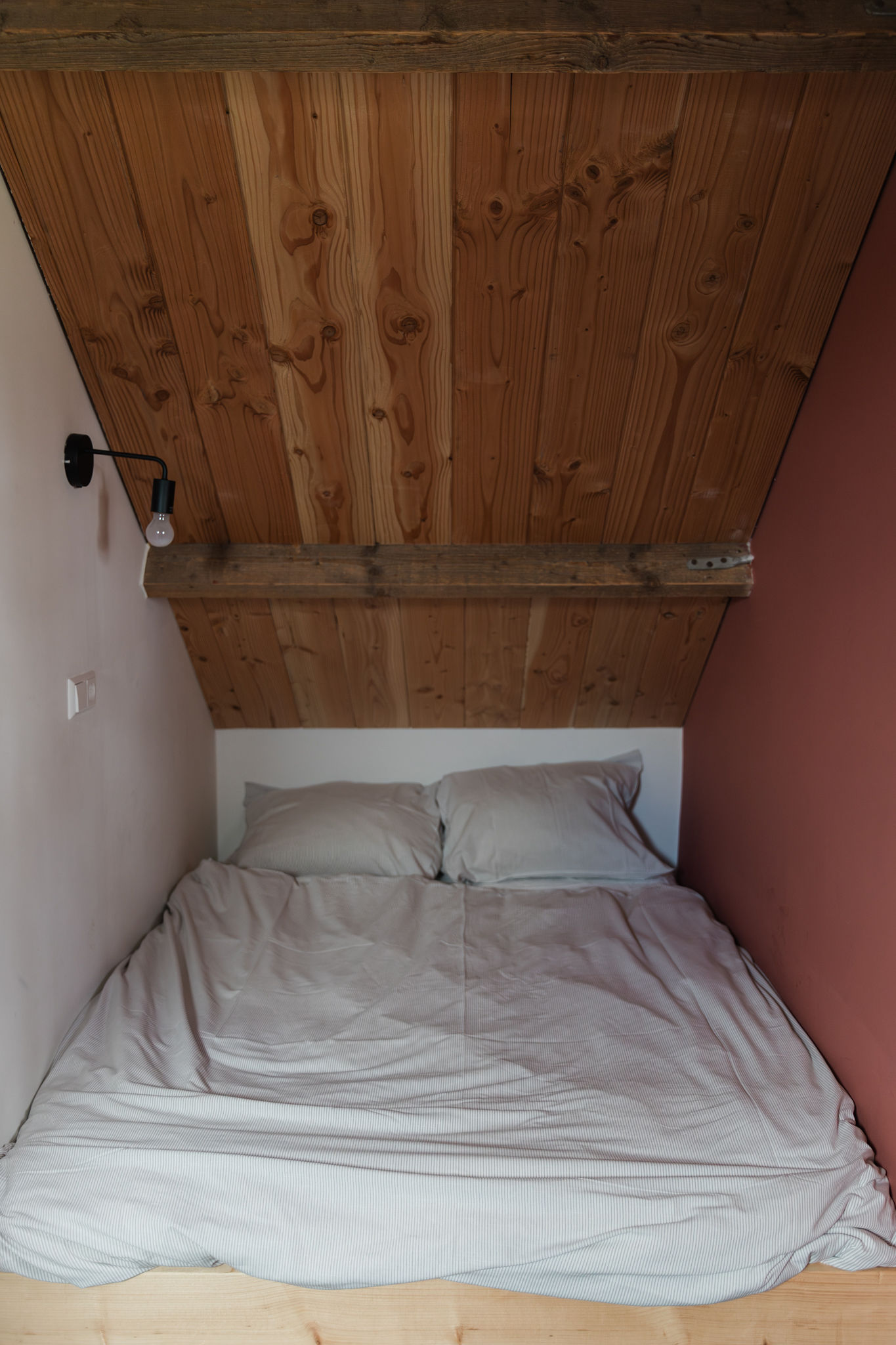 - image: 19