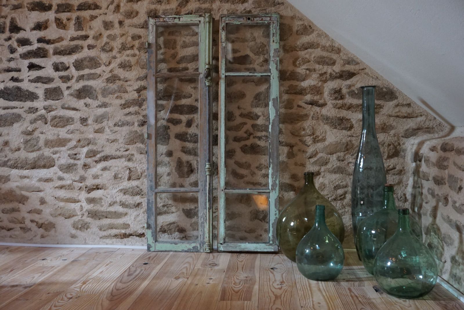 - image: 24