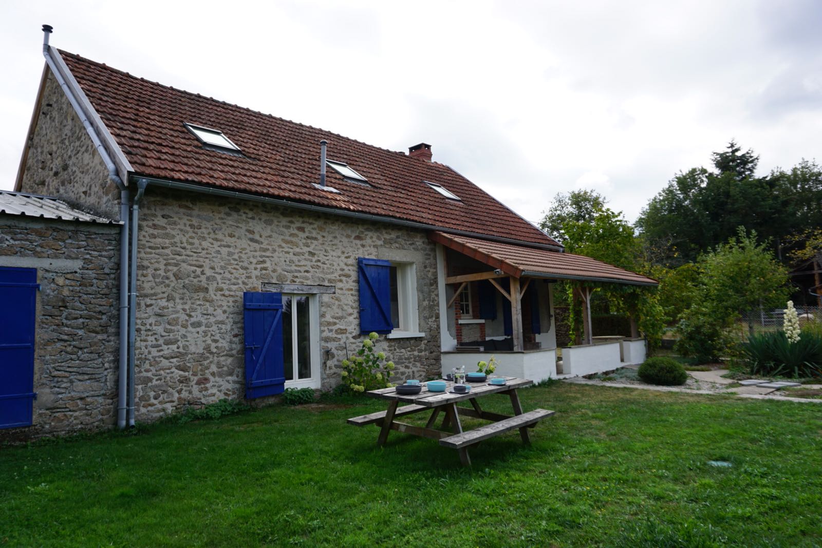 Naturhäuschen in La Bazonnerie