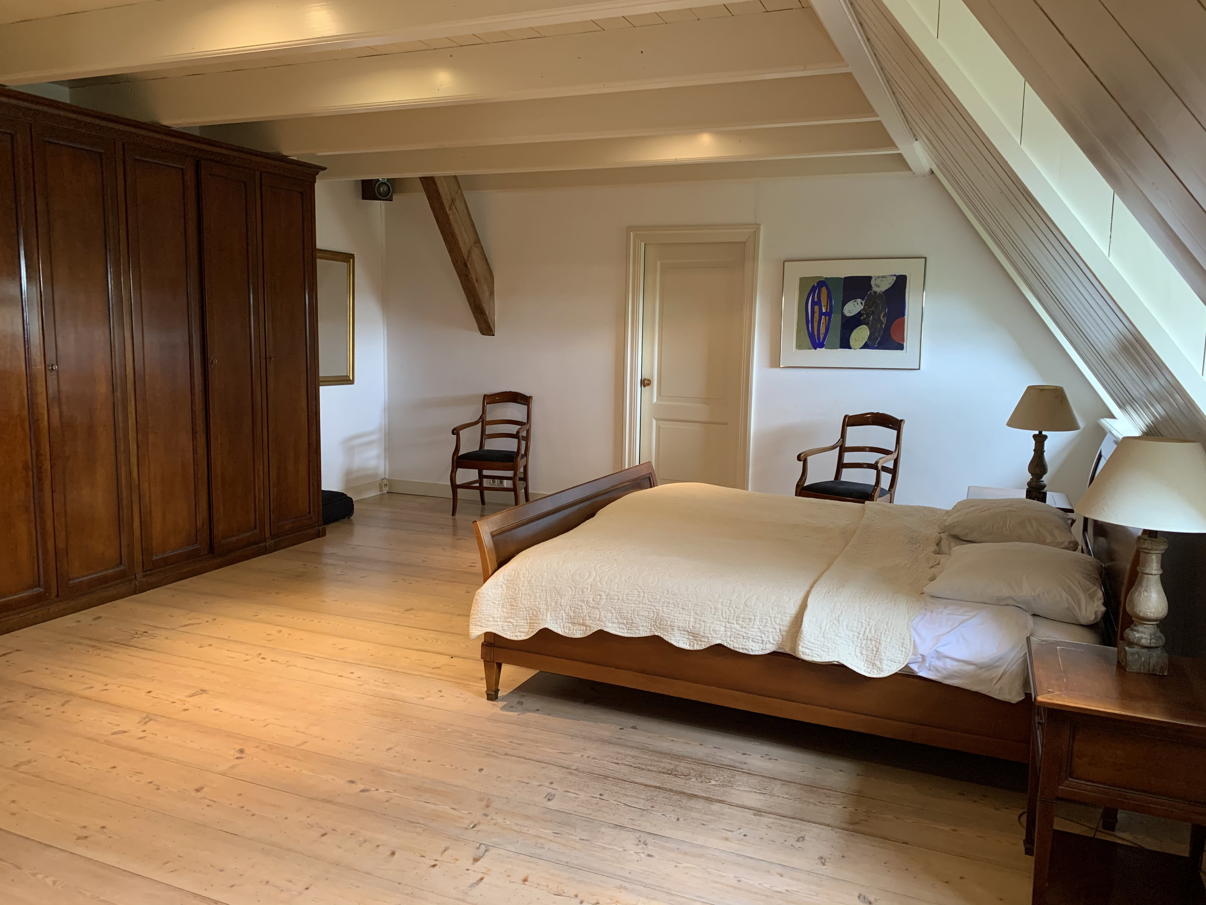 - image: 8