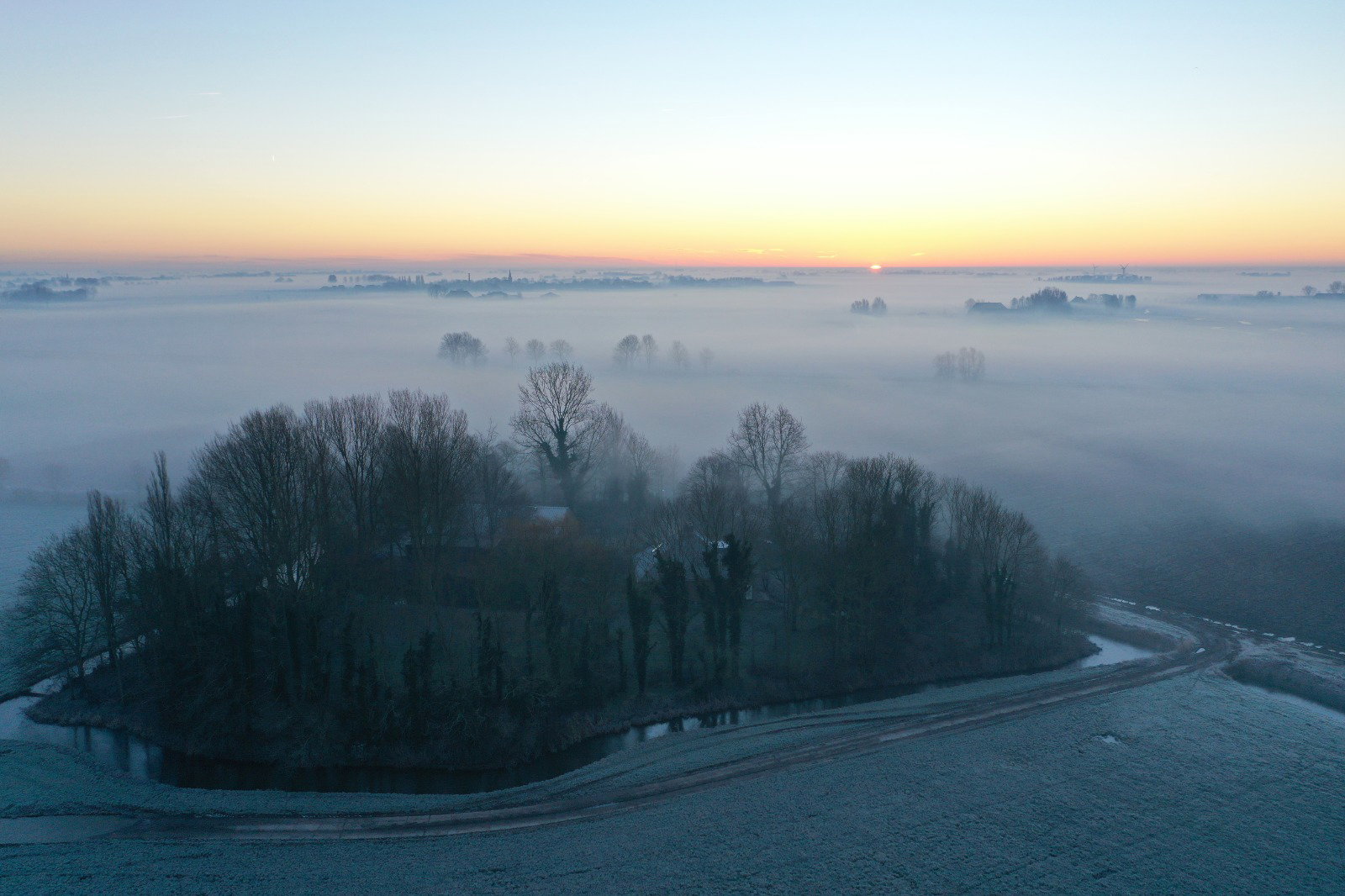 - image: 24