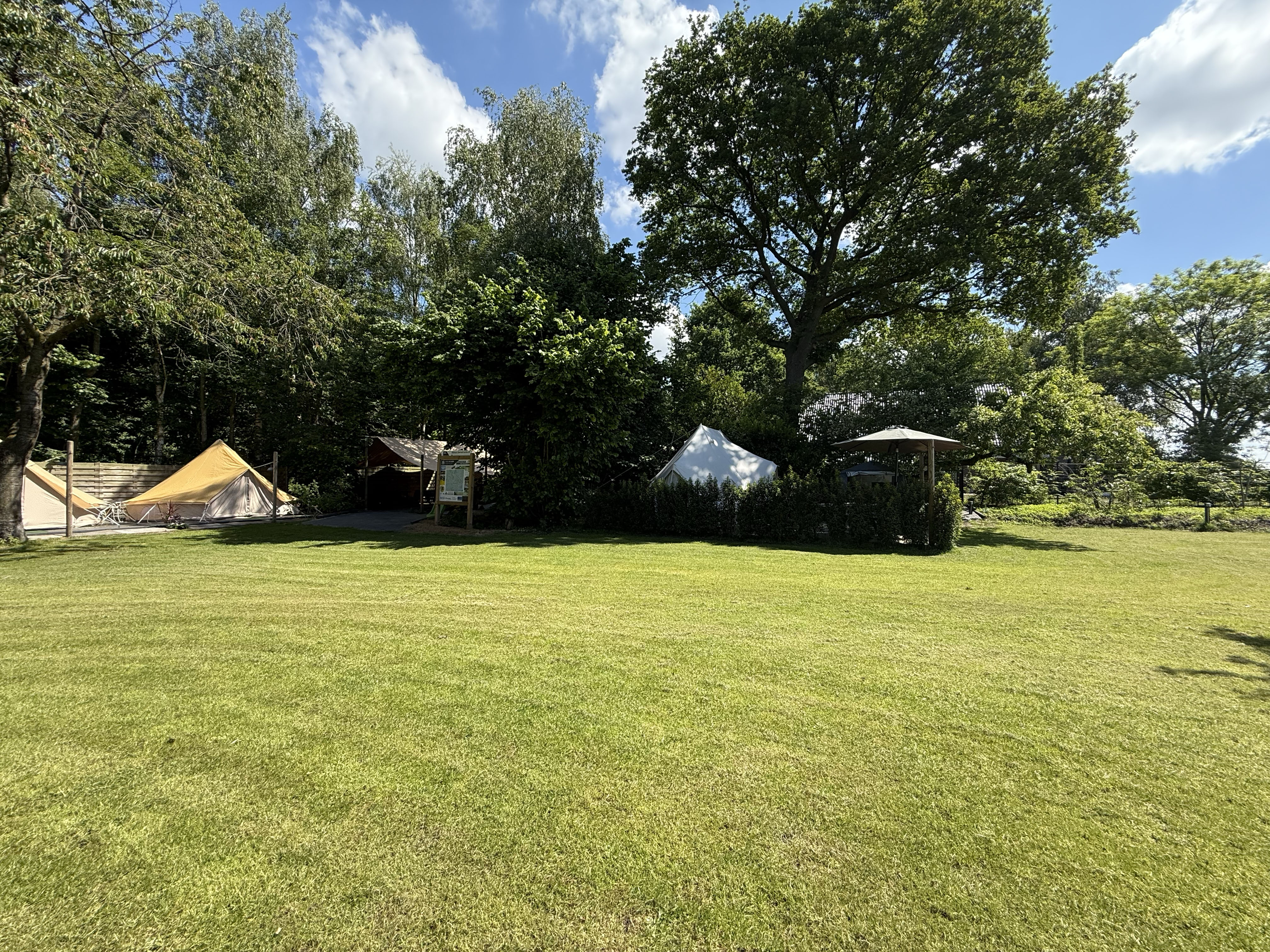 Naturhäuschen in Stieltjeskanaal (plaats)