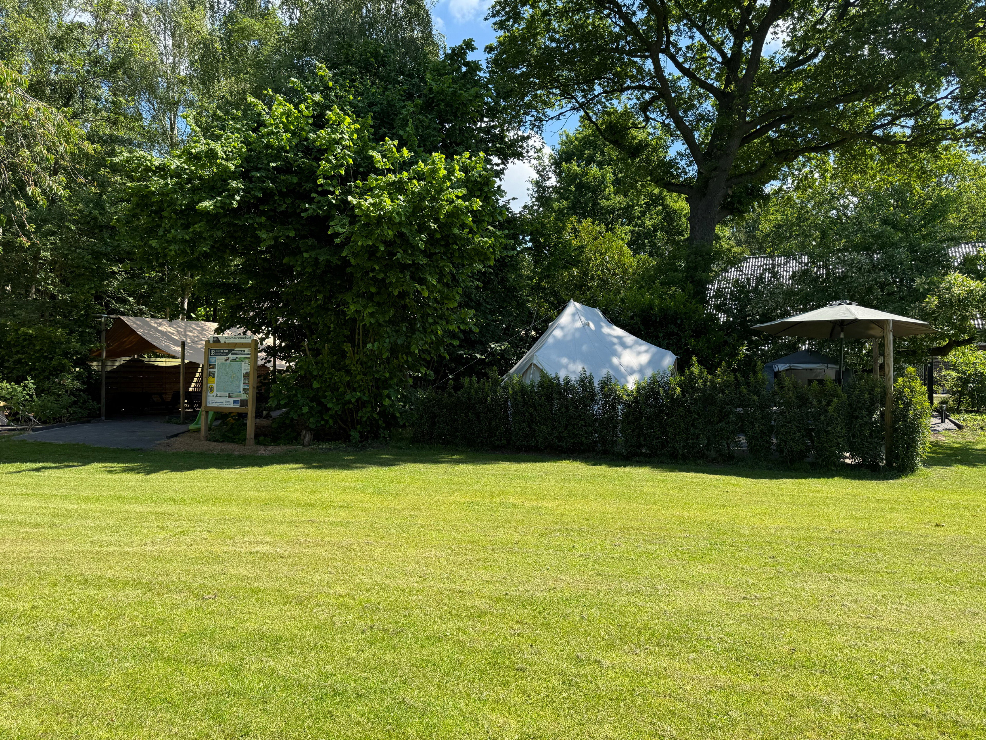 Naturhäuschen in Stieltjeskanaal (plaats)