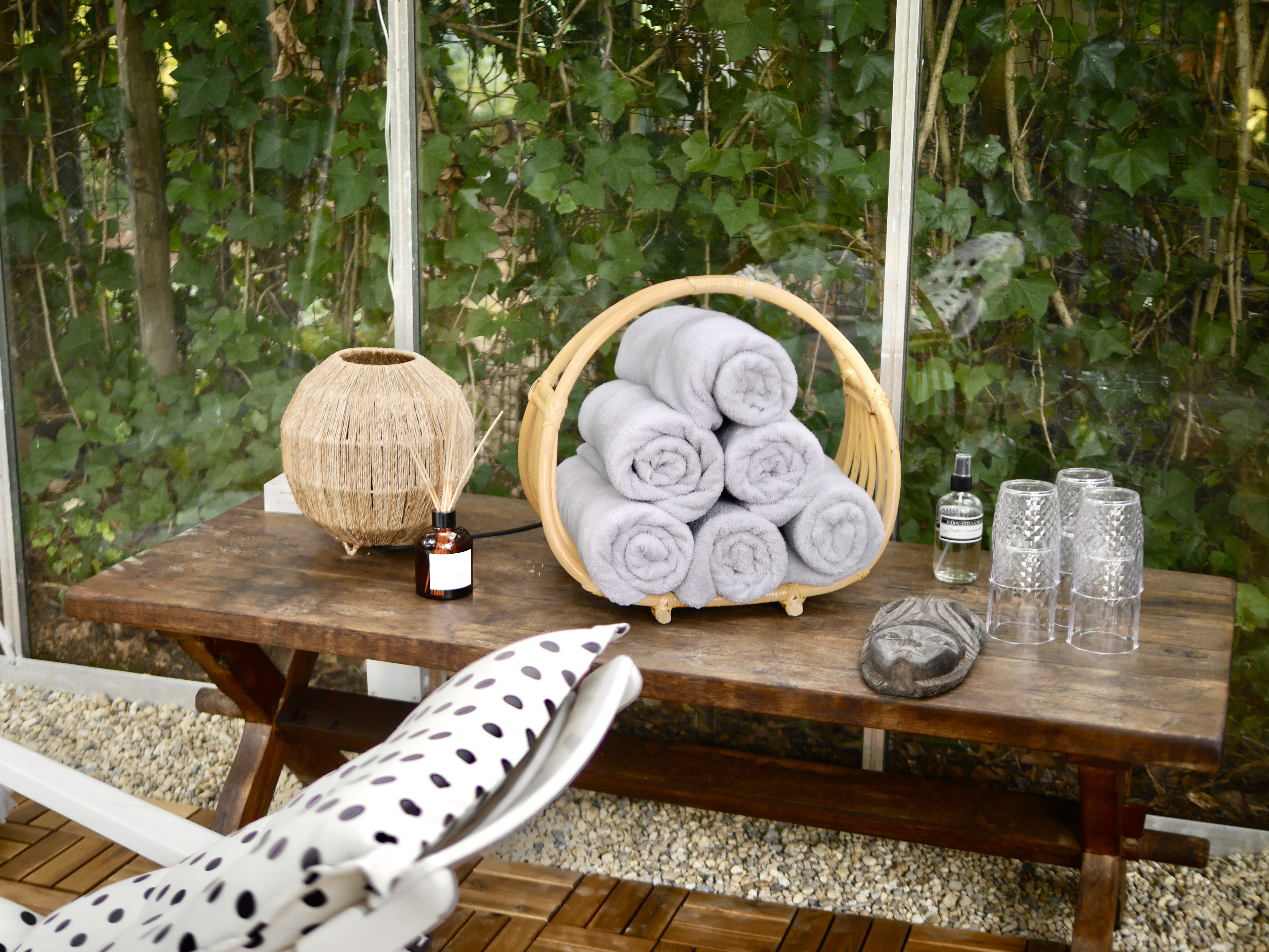 - image: 66