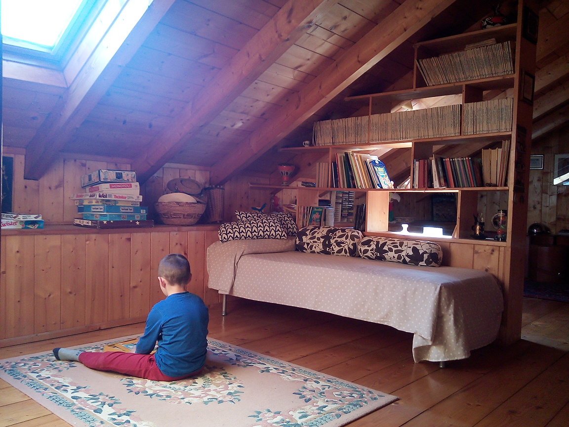 - image: 11