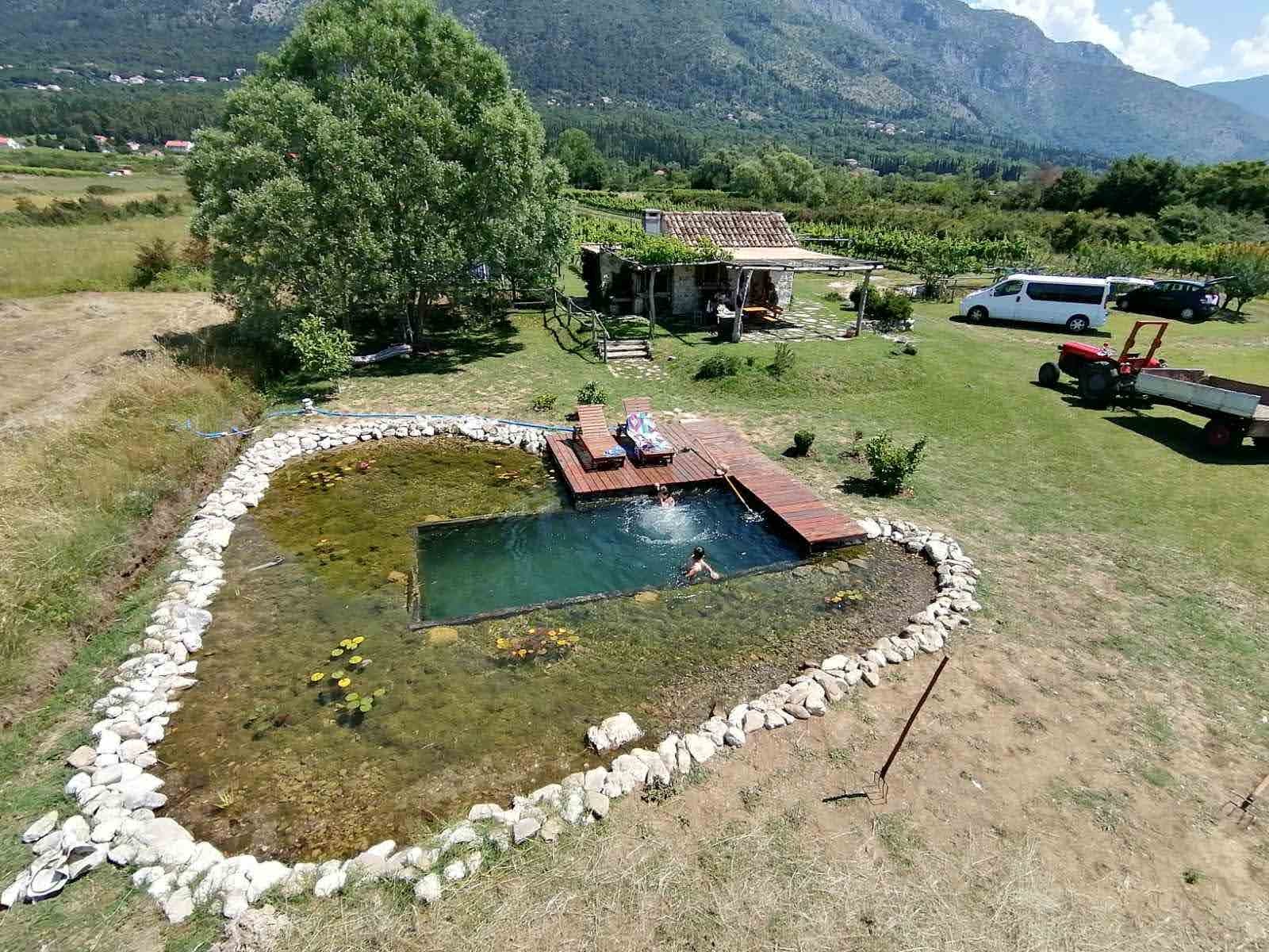 Maison nature à Gruda