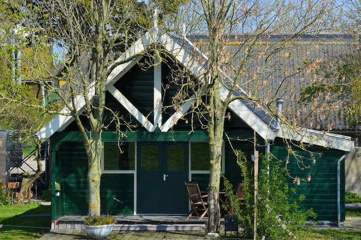Naturhäuschen in Broek in Waterland