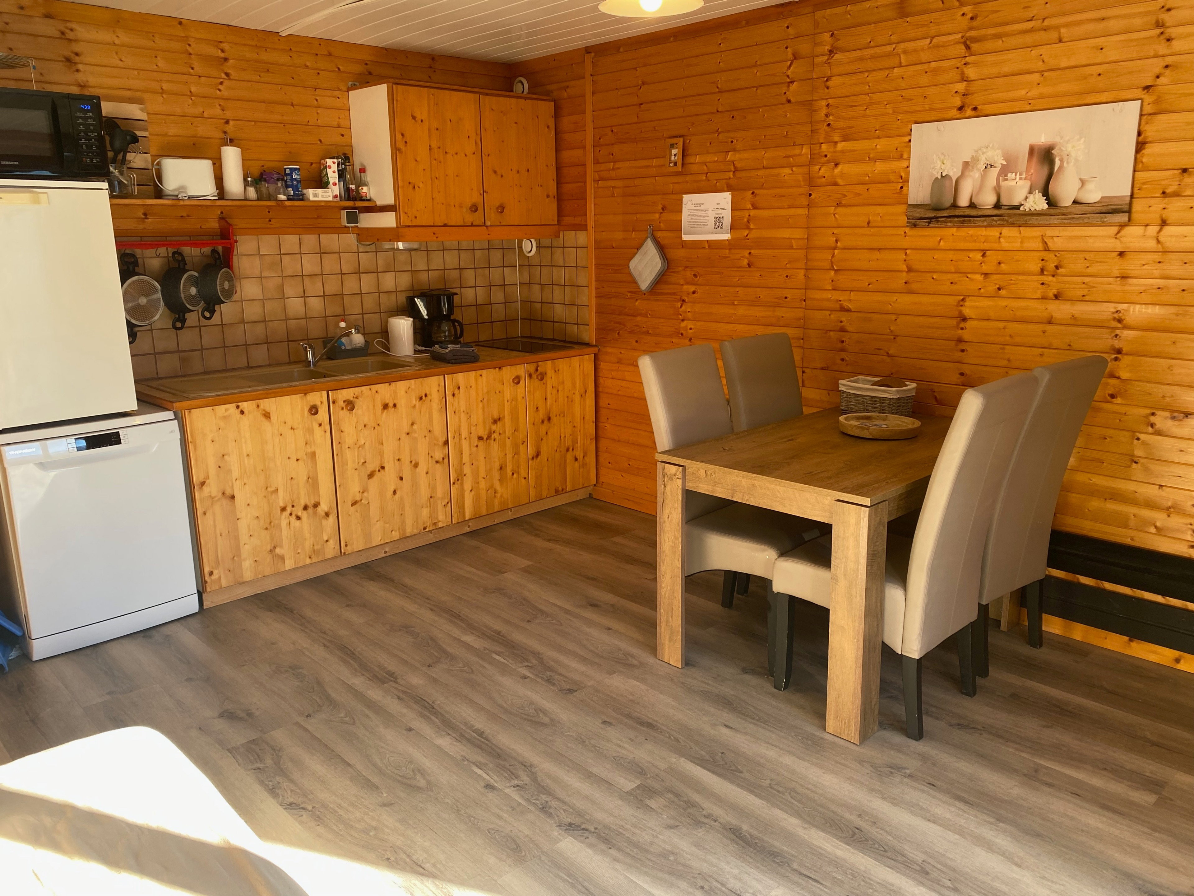 - image: 15