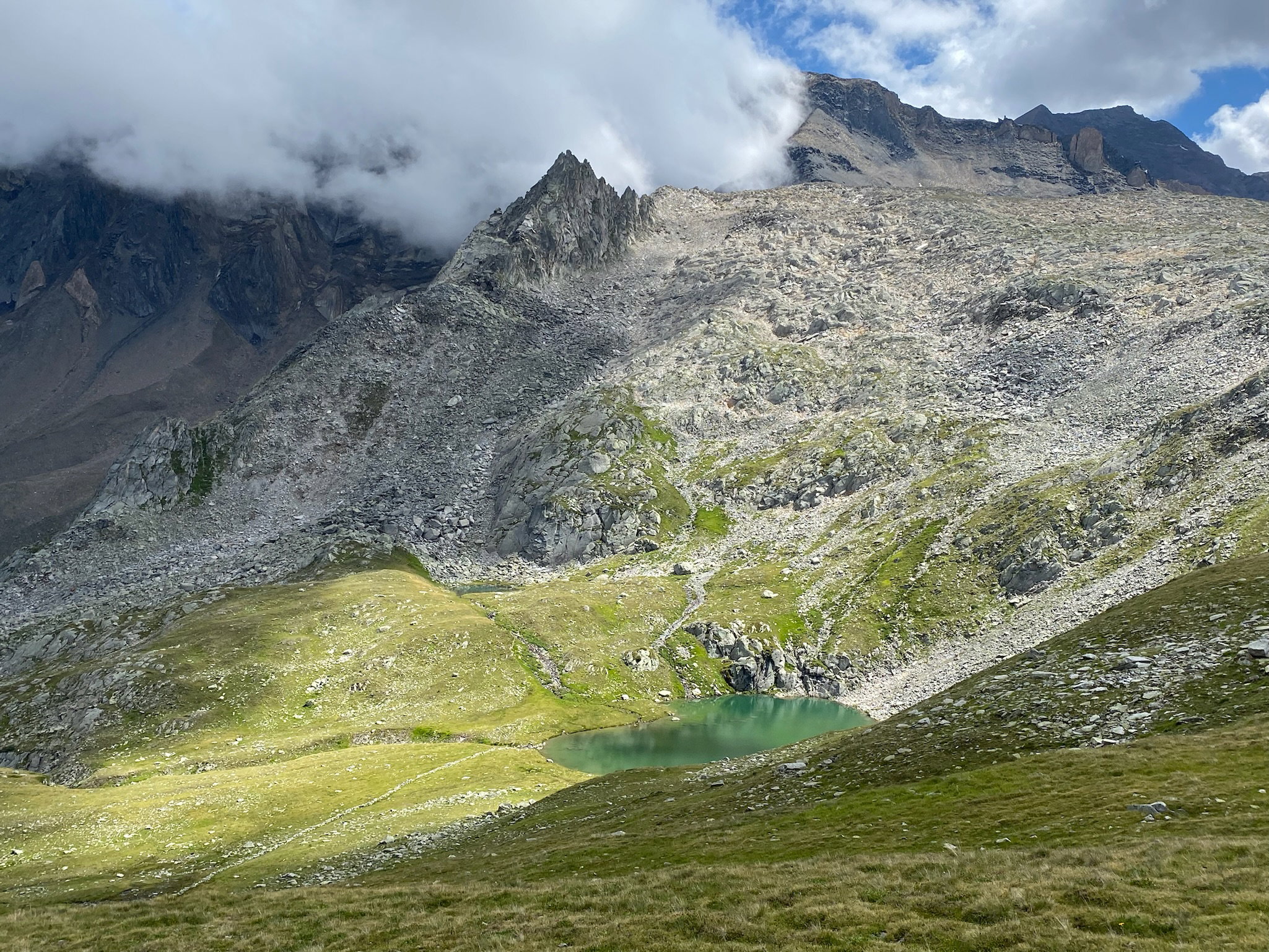 - image: 27