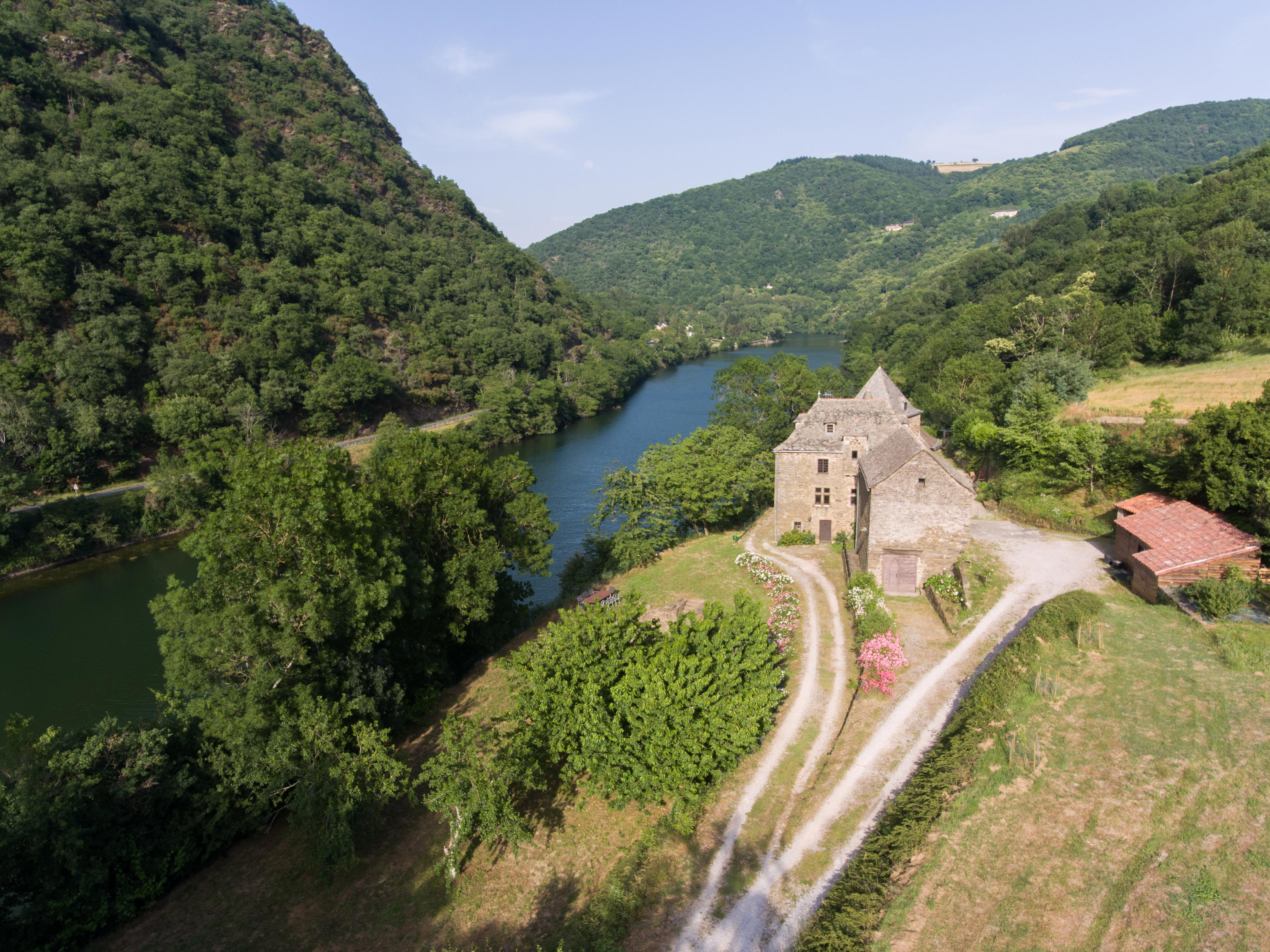 Casa nella natura a Requista