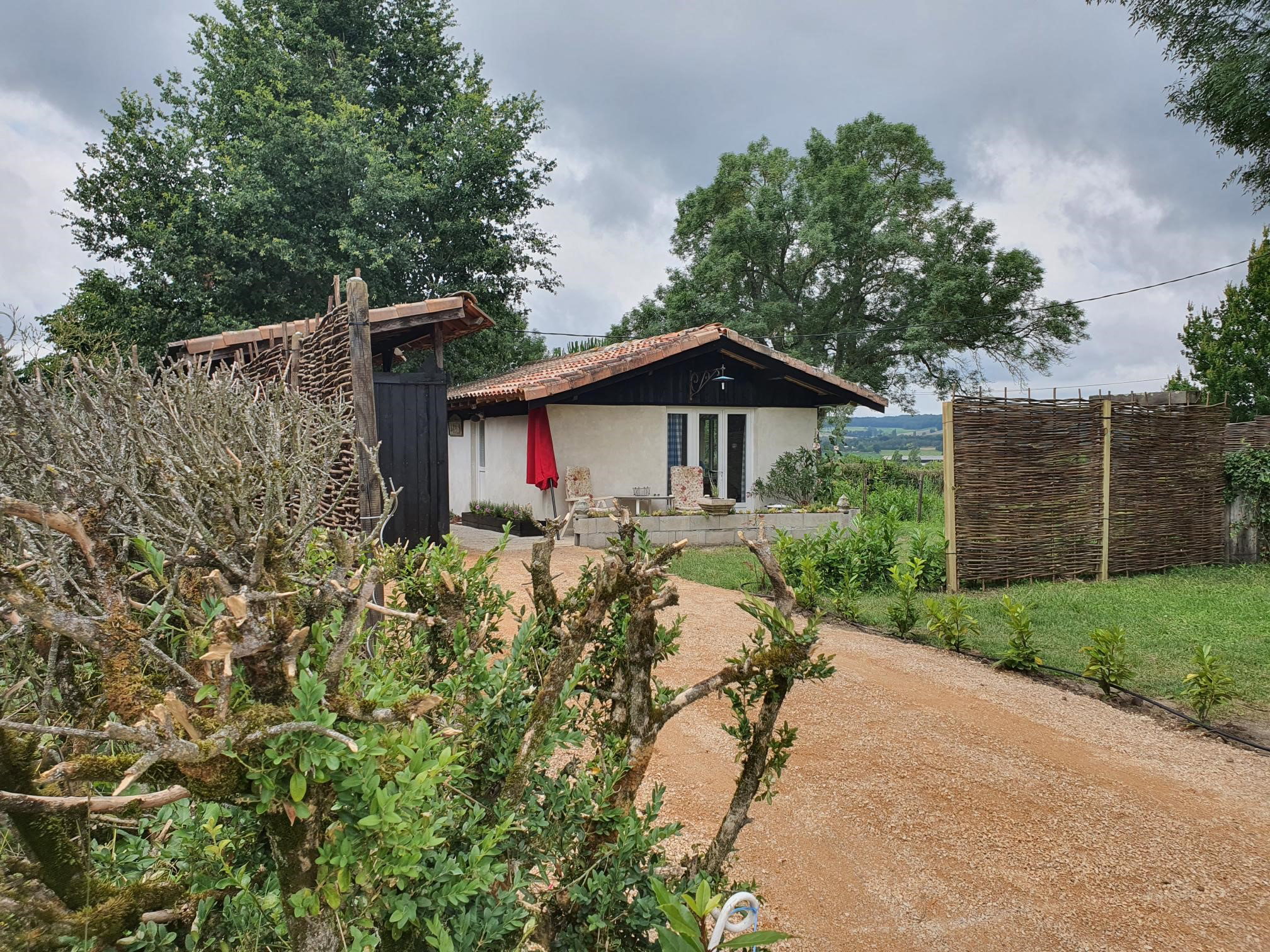 Maison nature à Montfermier
